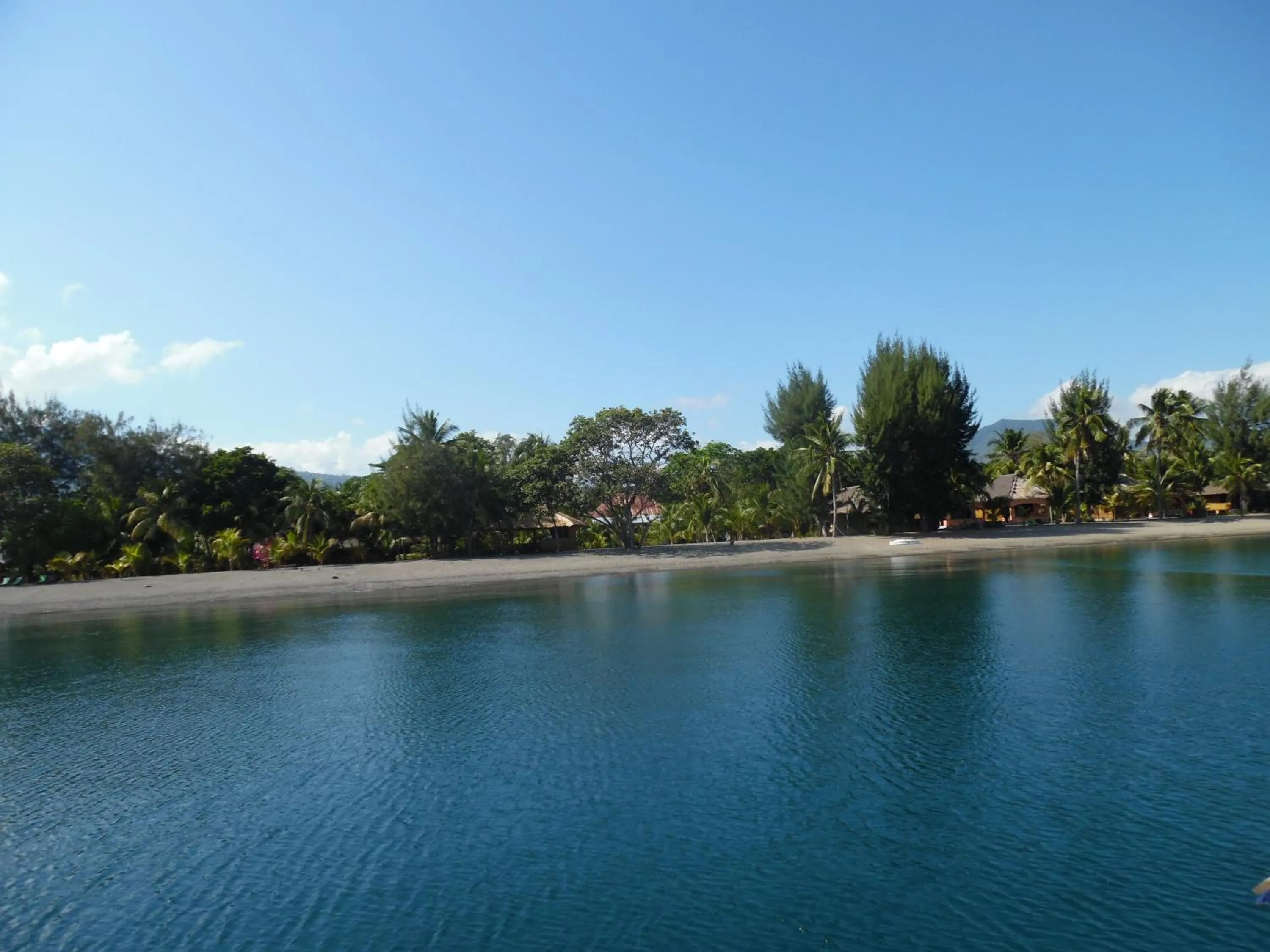 Summer in Sea World Club Beach Resort & Dive Center, RESORT THAT SUPPORTS THE POOR