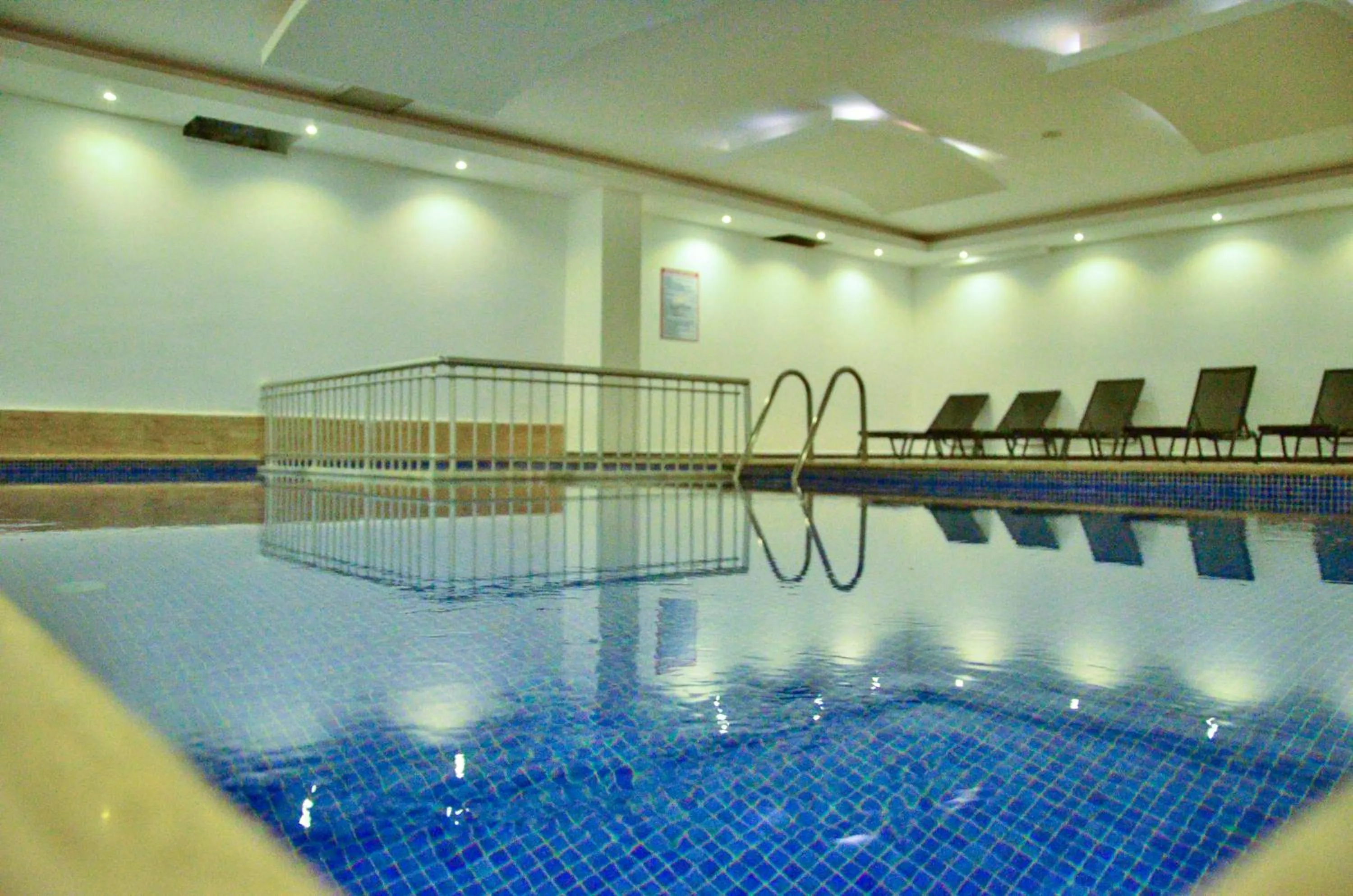 Swimming Pool in Hotel Musho