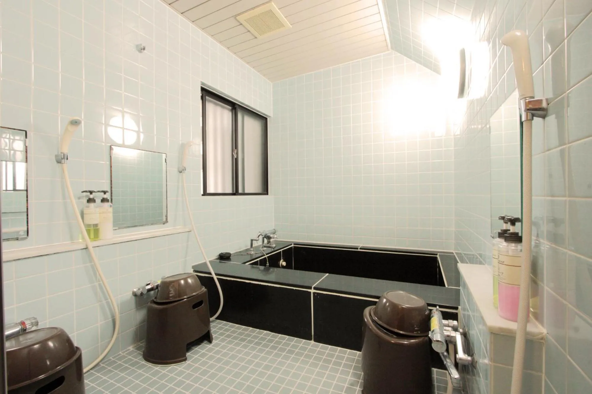 Bathroom in Toyotaya Hostel