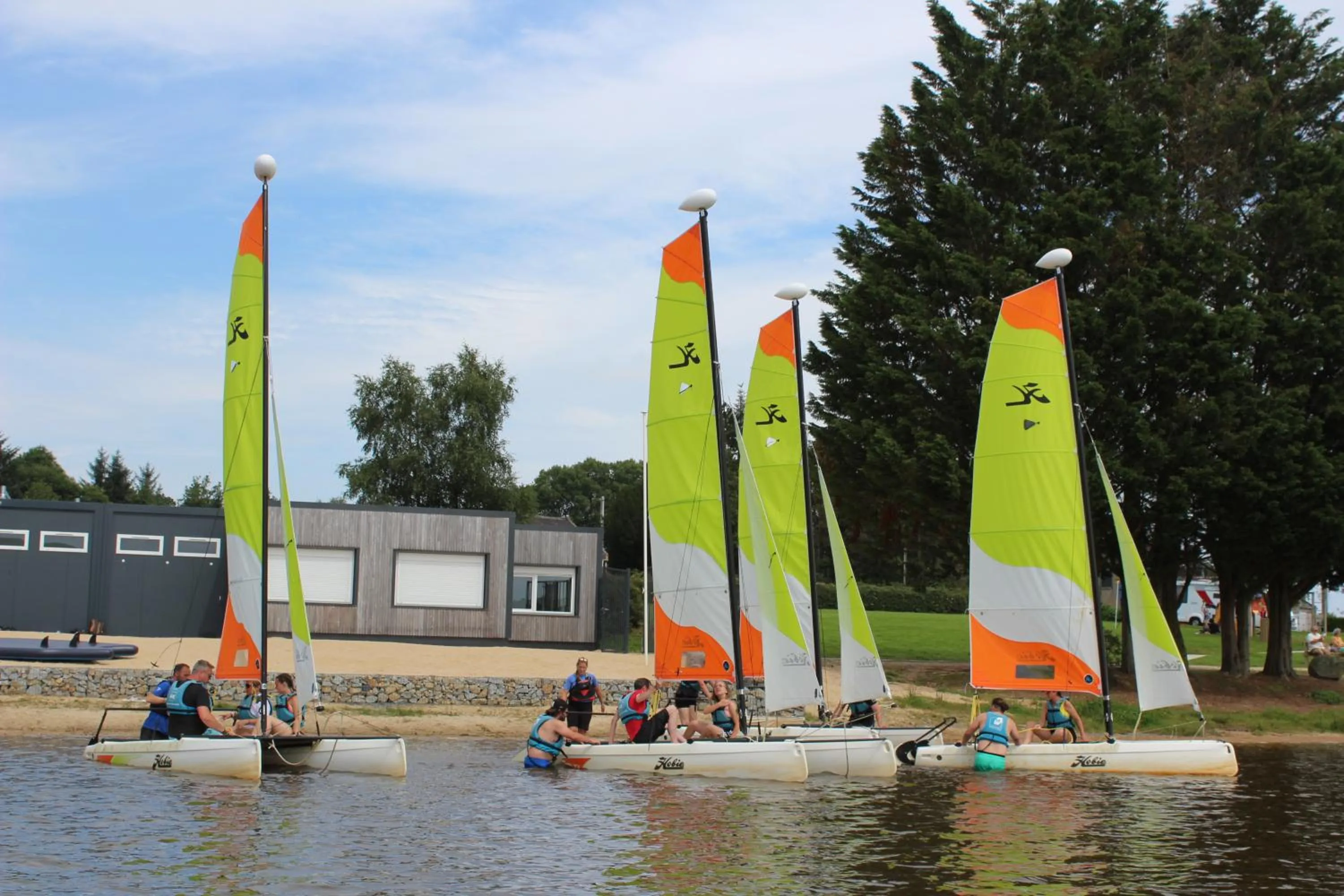 Canoeing in Camping Le Val de Landrouet