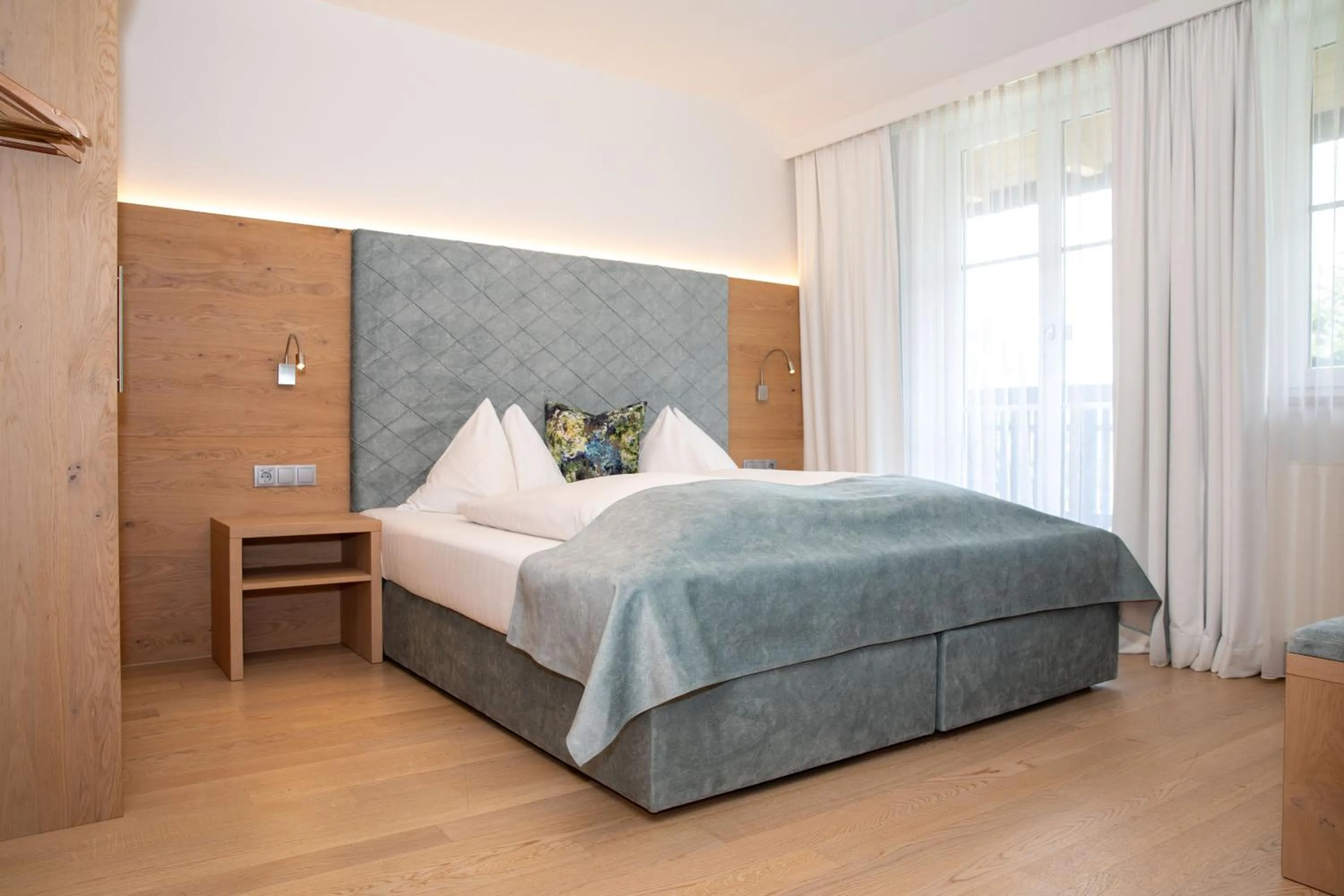 Photo of the whole room, Bed in Alpina Wagrain