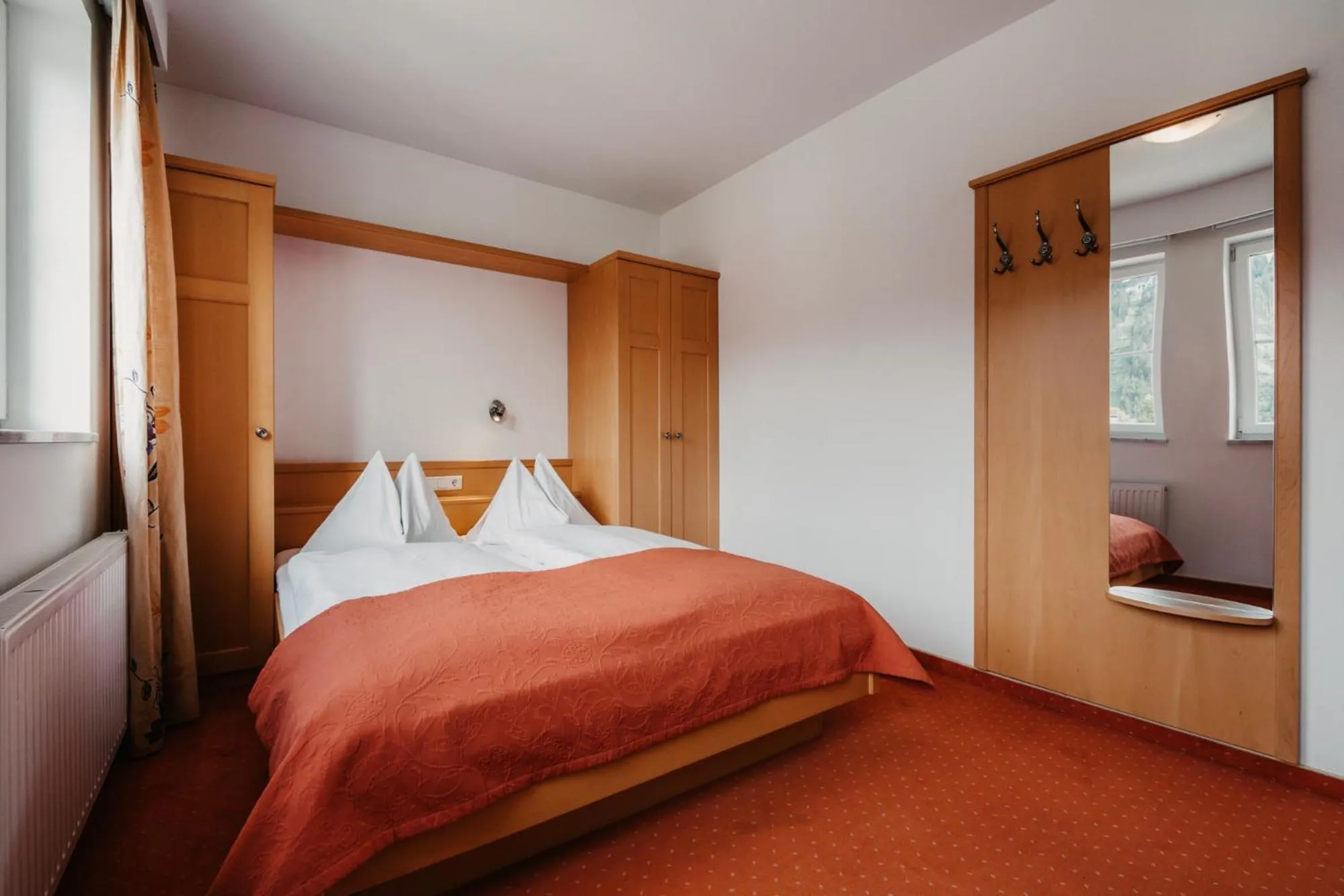 Photo of the whole room, Bed in Alpina Wagrain