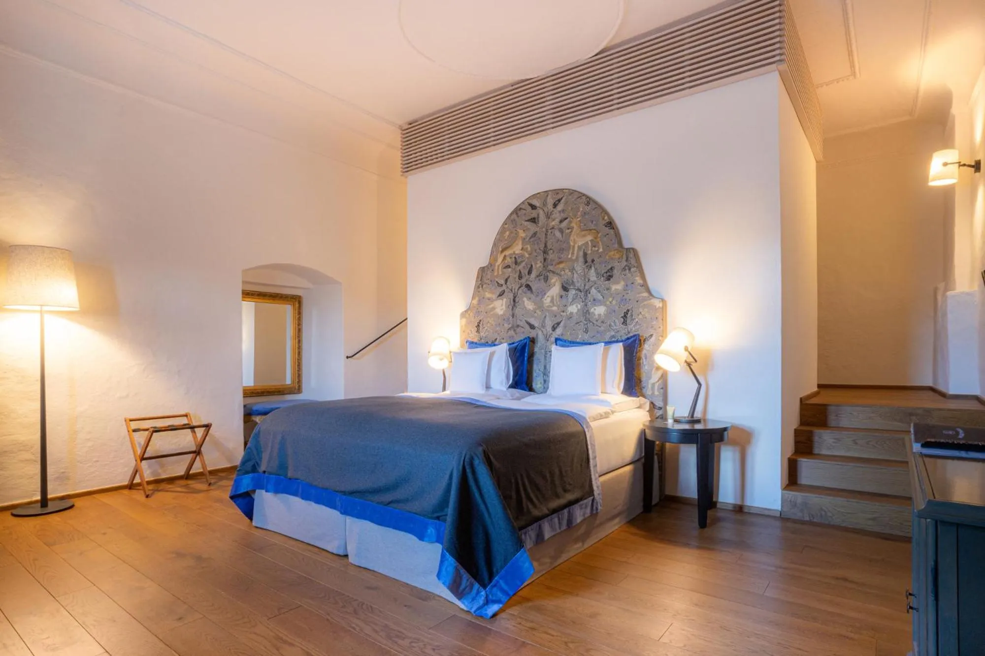 Bedroom, Bed in TAUROA Schloss Gabelhofen