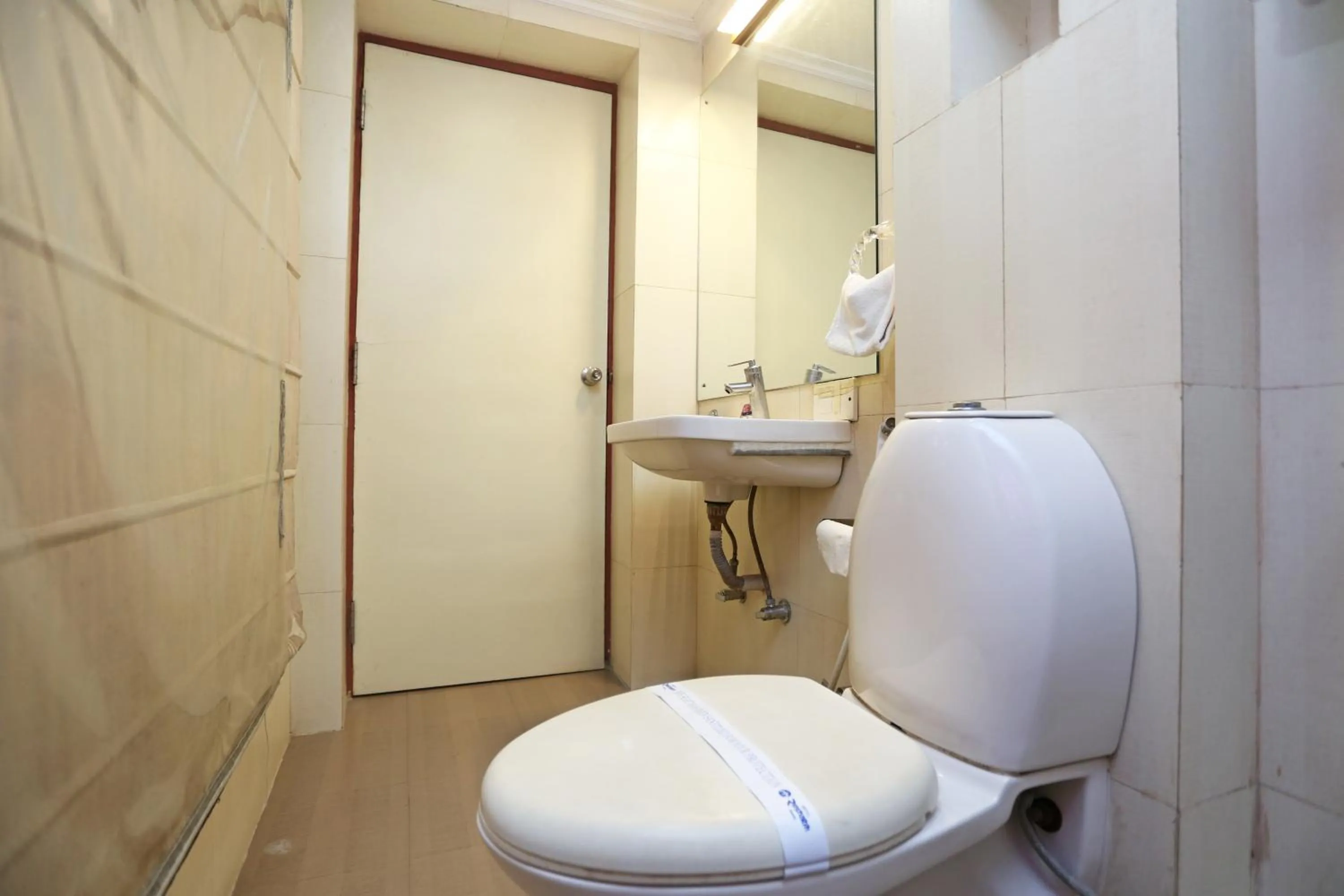 Bathroom in Hotel Rushabh Home