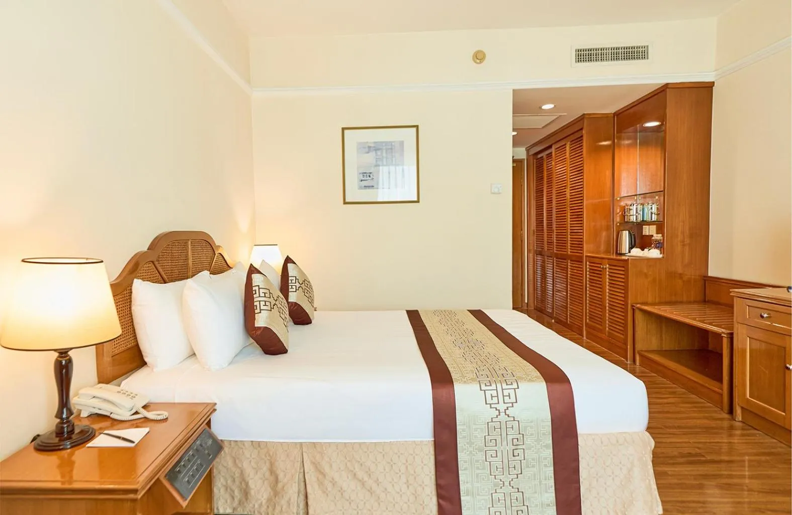 Bed in Ramana Saigon Hotel