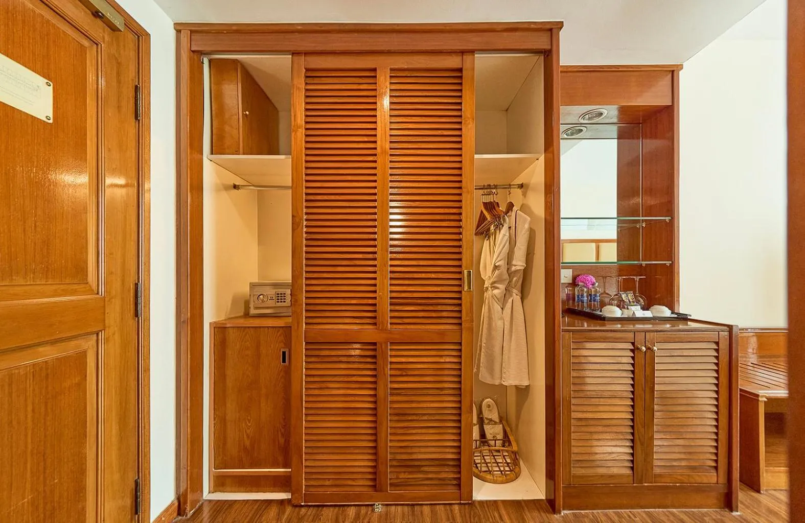 wardrobe in Ramana Saigon Hotel