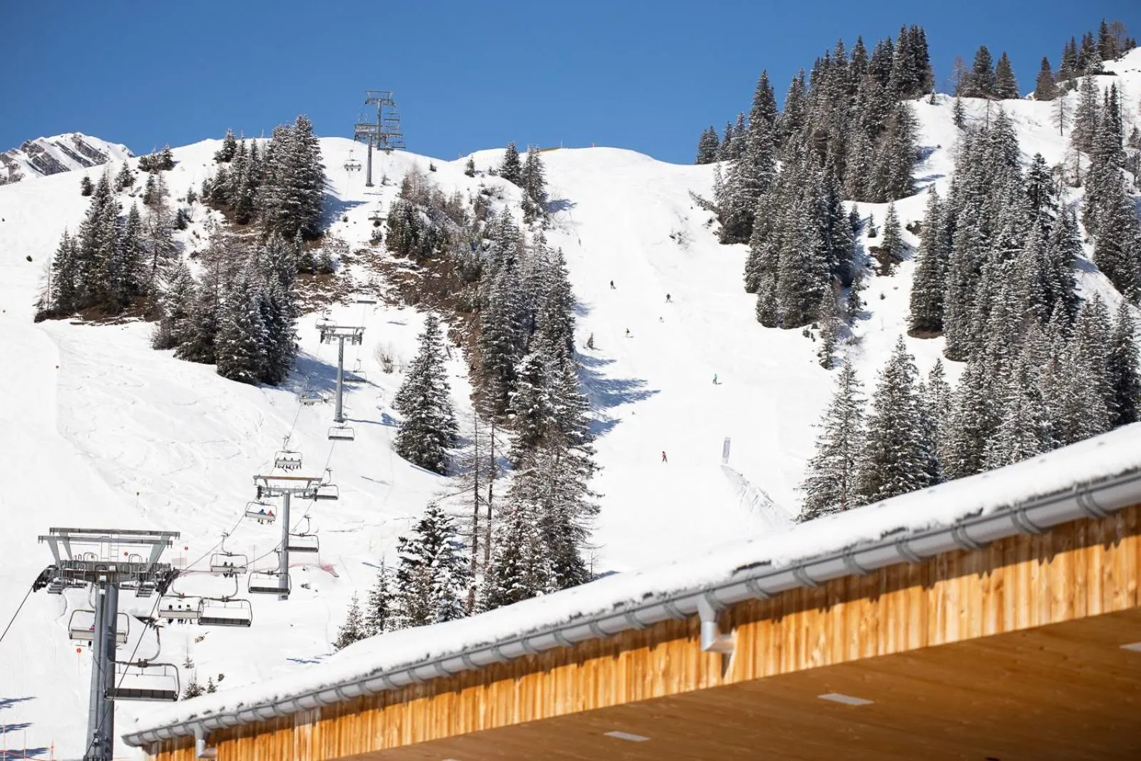 Skiing in Walliserhof