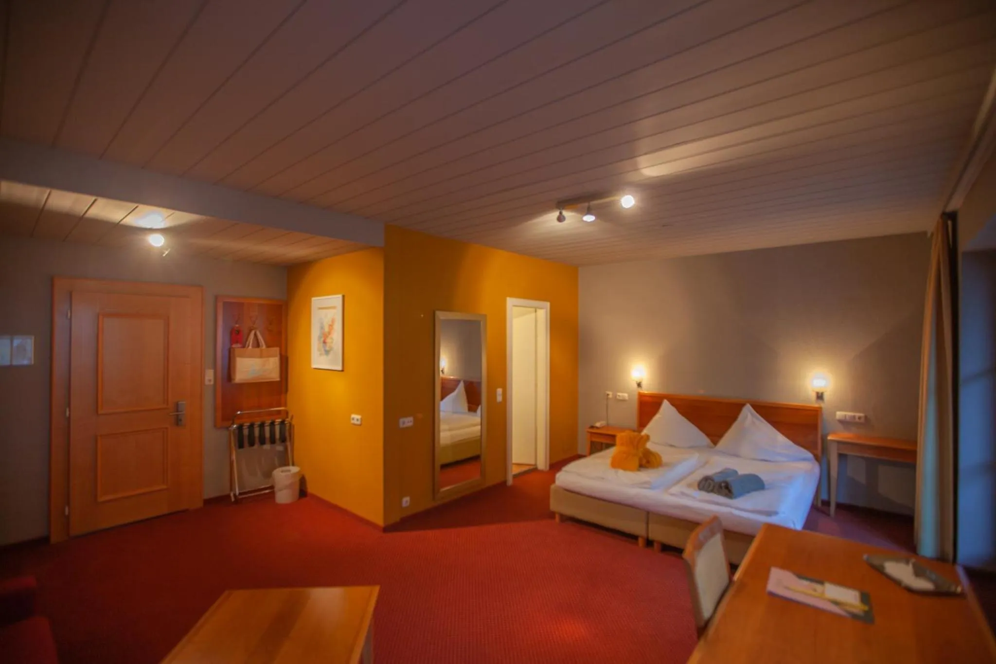 Photo of the whole room, Bed in Walliserhof