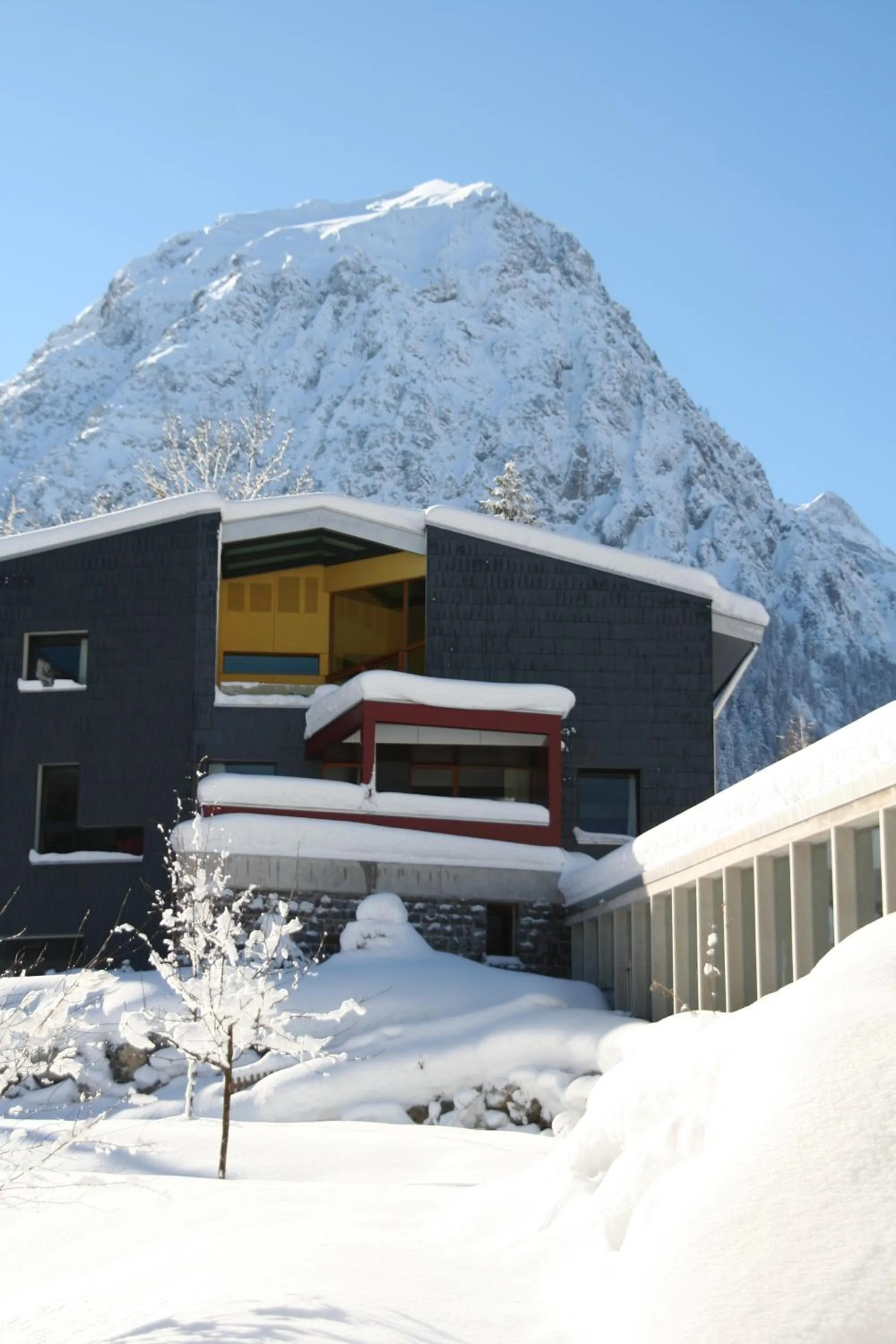 Property building in Walliserhof