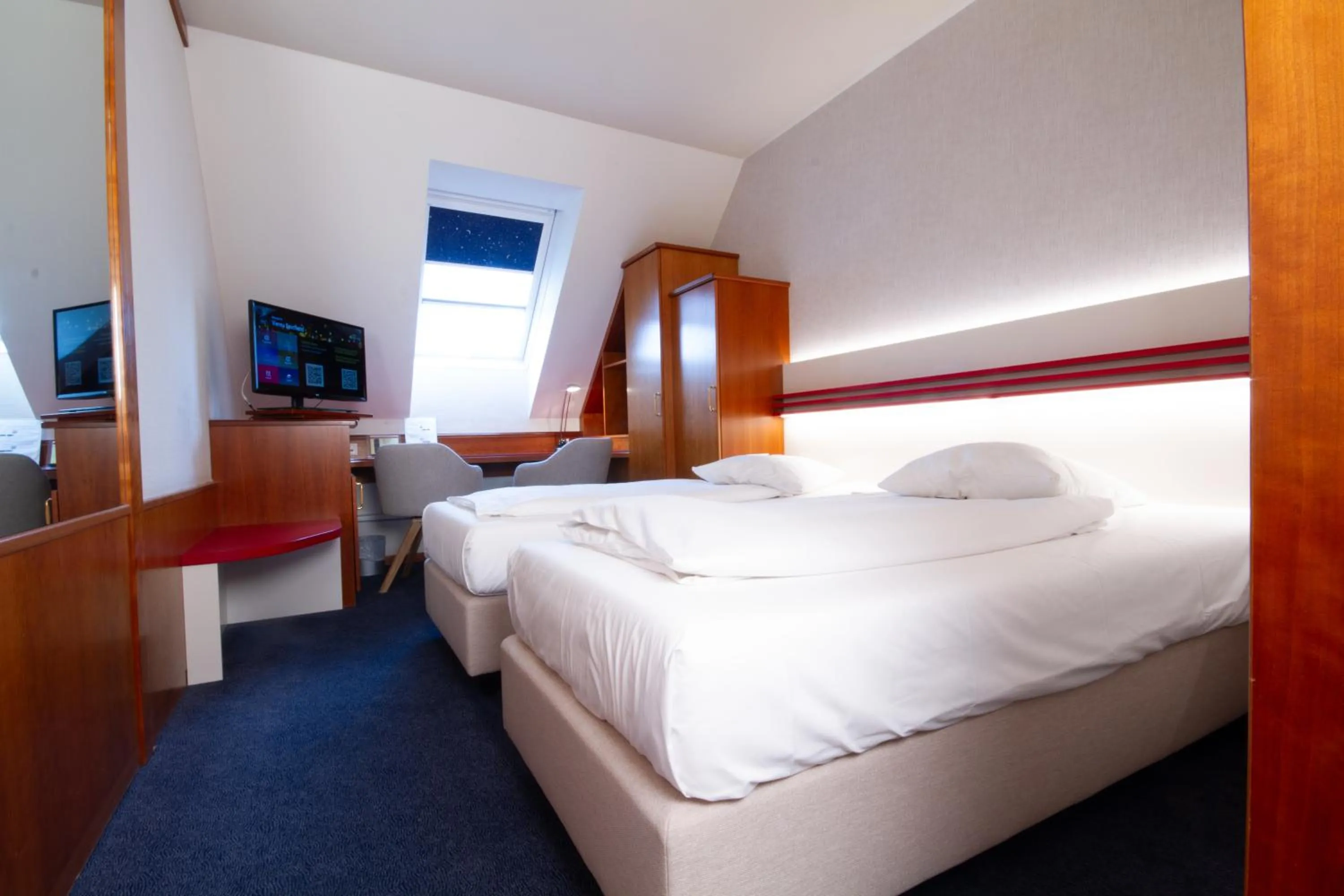 Bed in Vienna Sporthotel