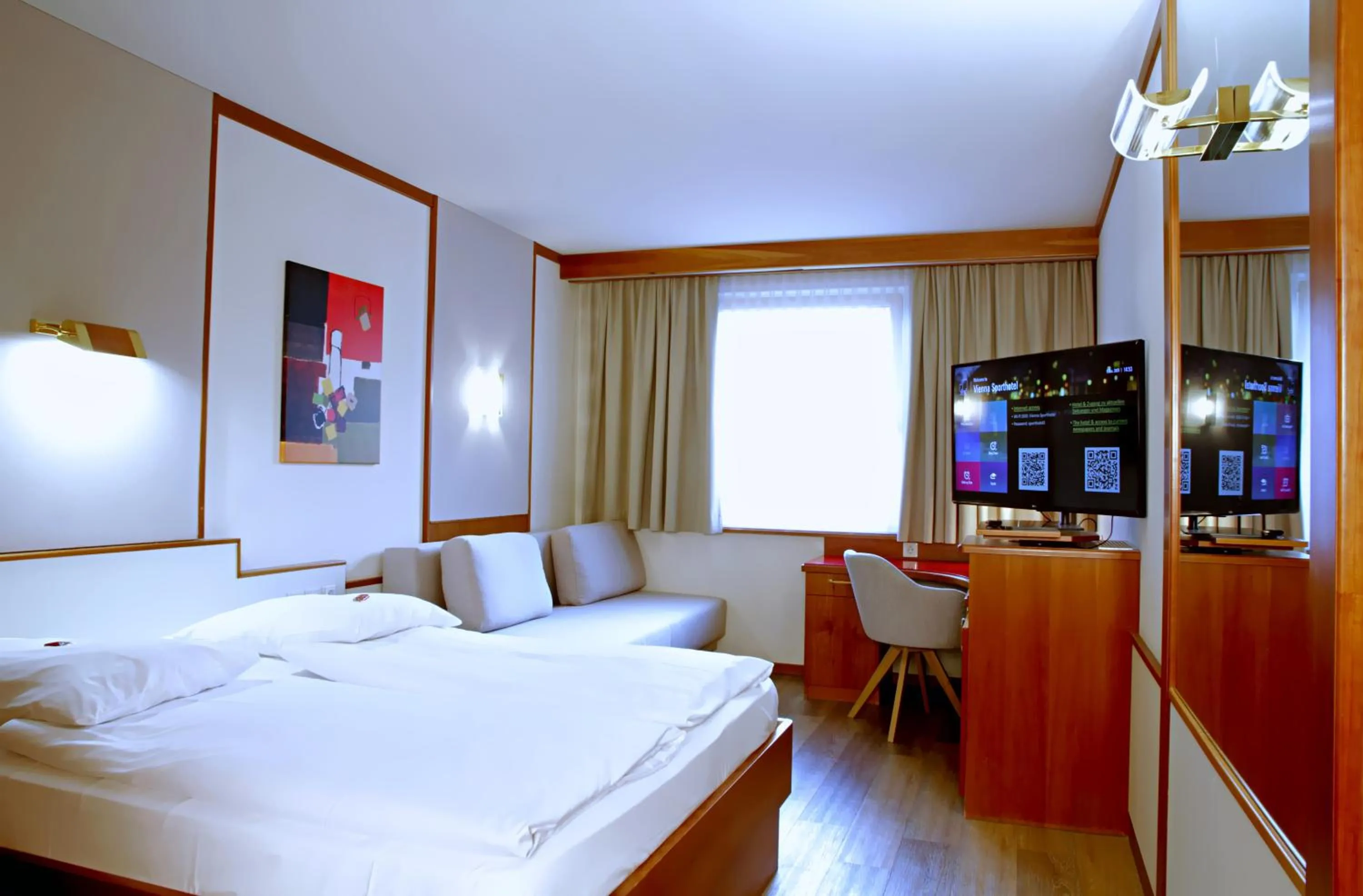 Bed in Vienna Sporthotel