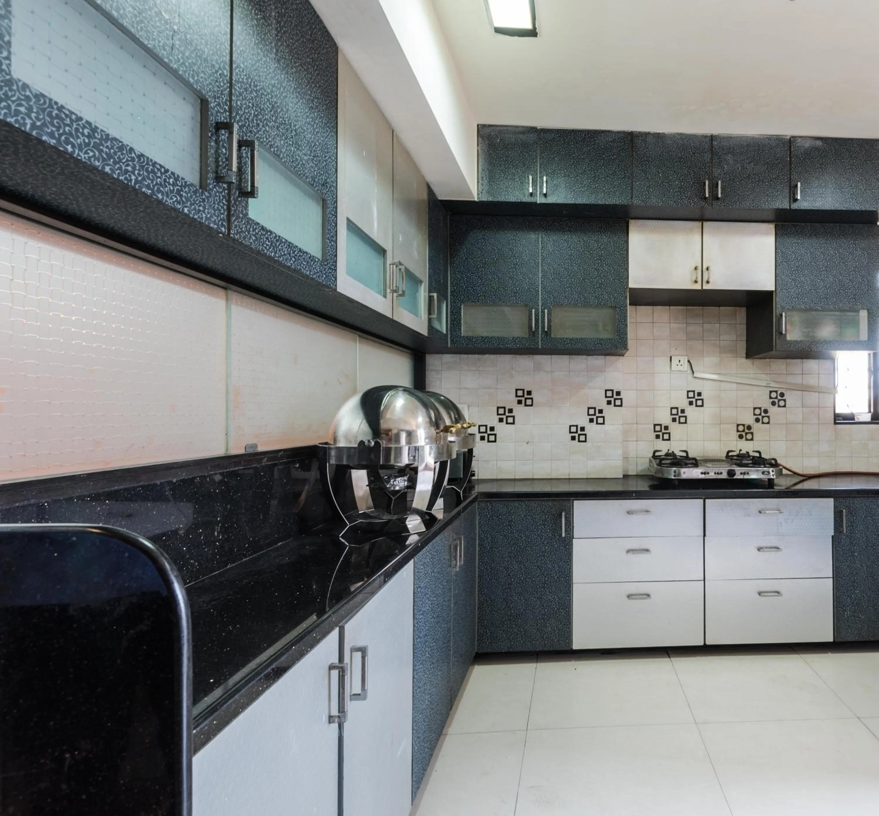 Kitchen or kitchenette in Dragonfly Apartments Emerald