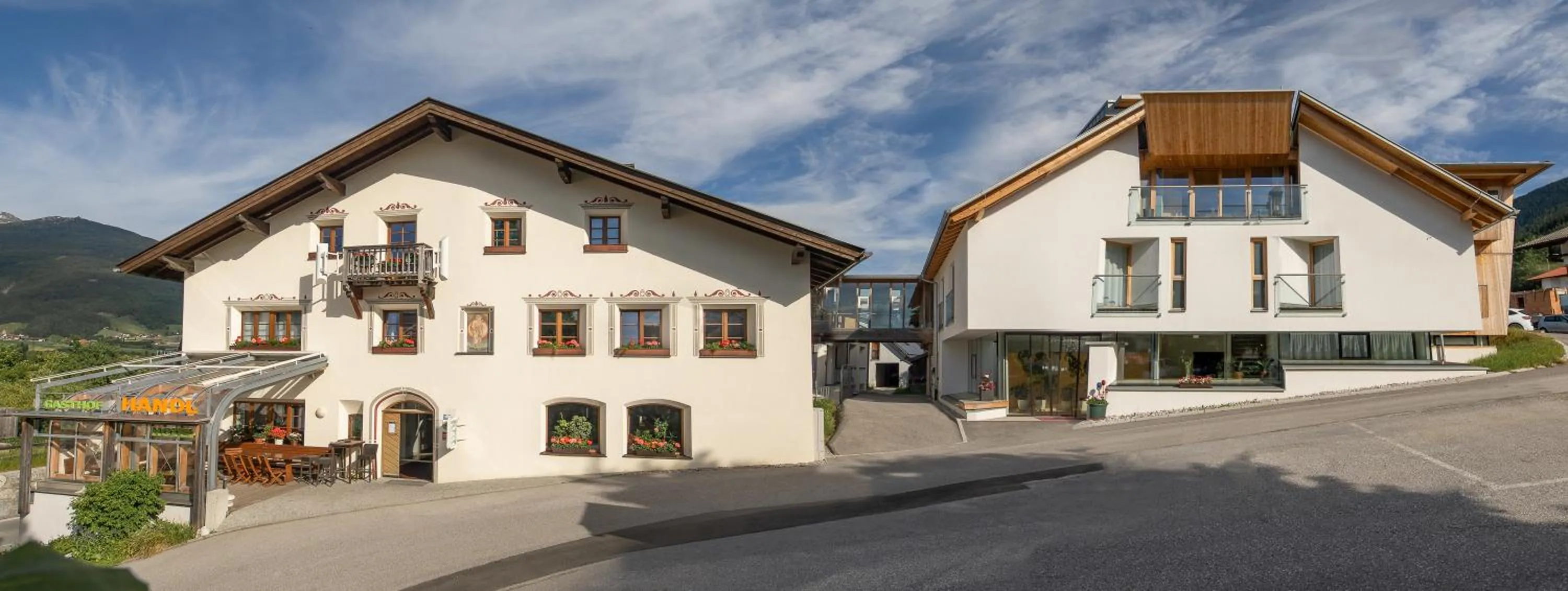 Property building in Hotel Gasthof Handl