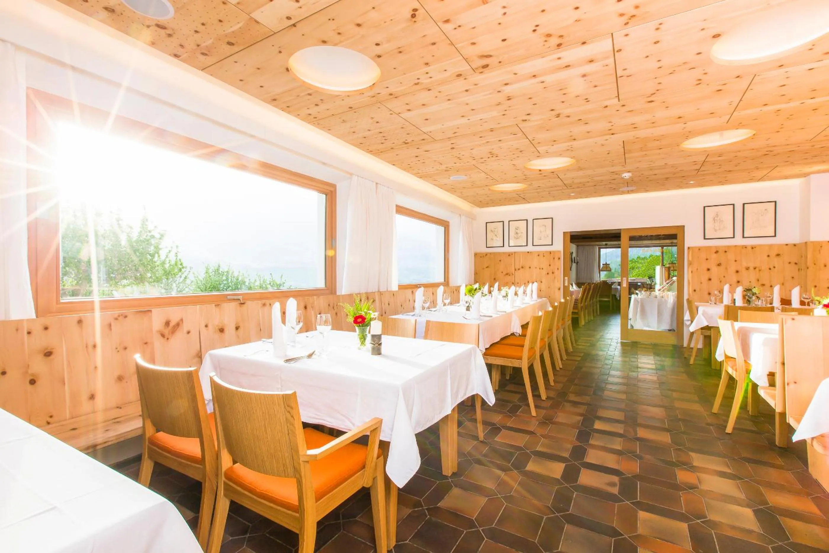 Restaurant/places to eat in Hotel Gasthof Handl