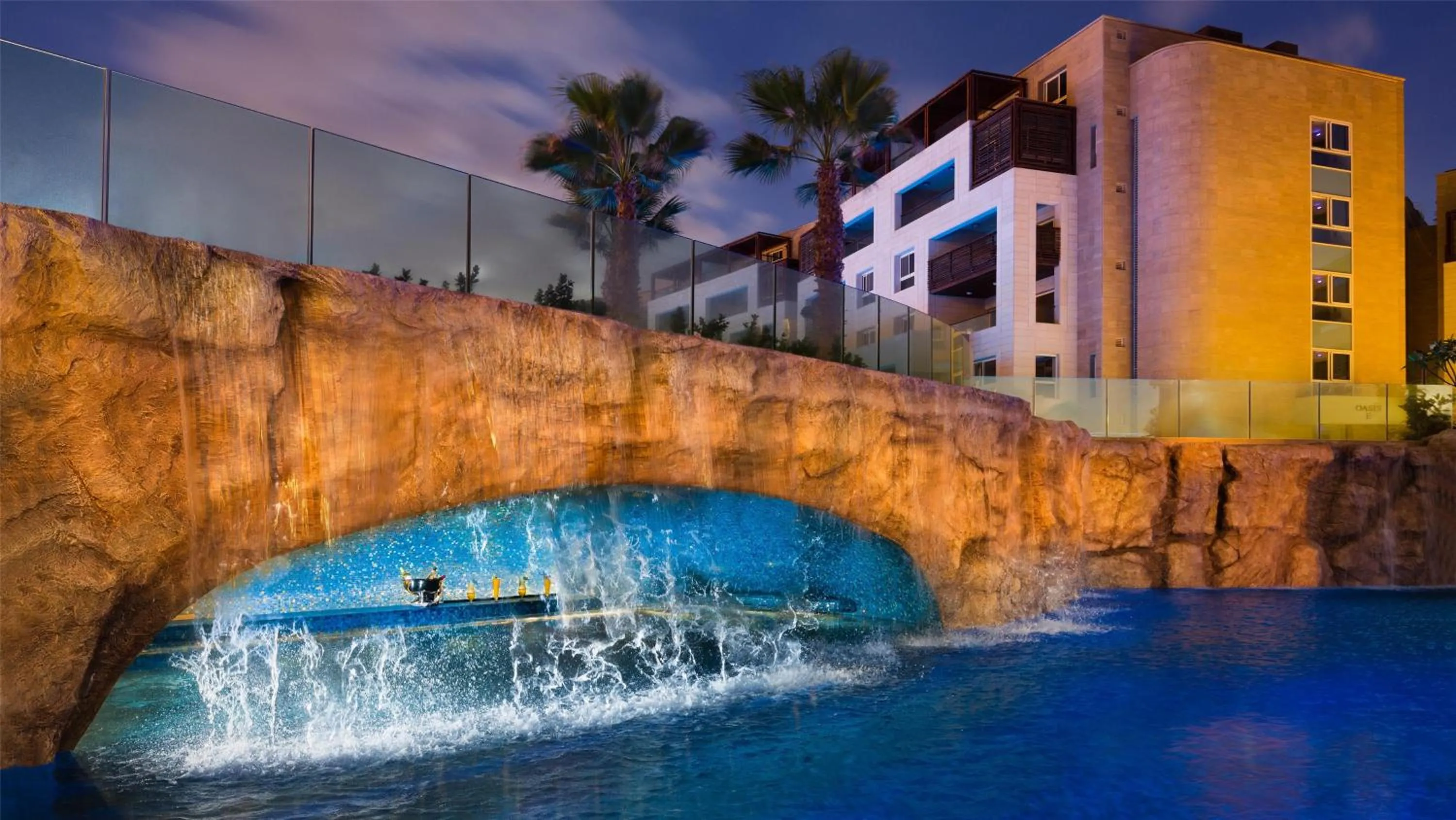 Lounge or bar in Kempinski Summerland Hotel & Resort Beirut