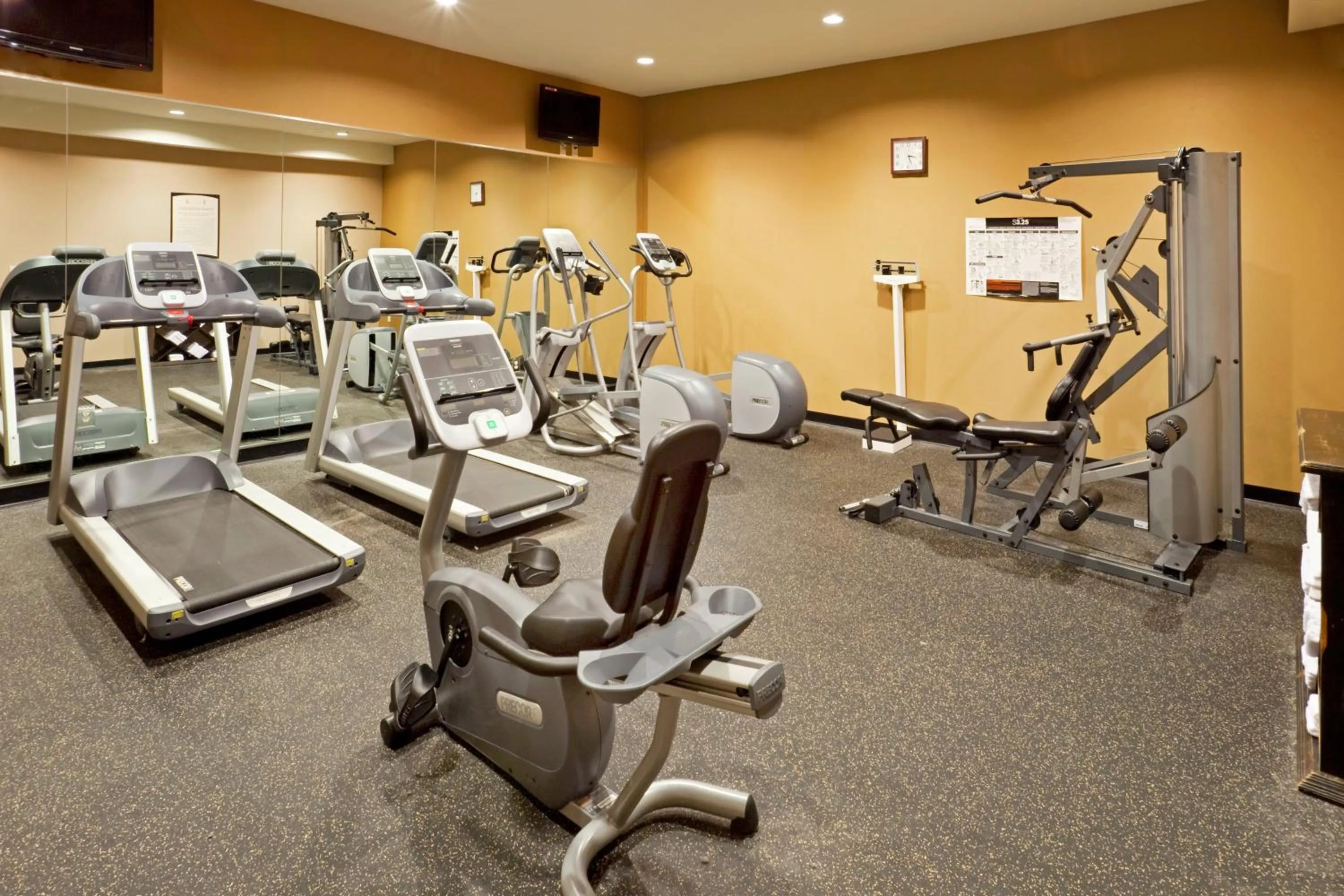 Fitness centre/facilities in Staybridge Suites DFW Airport North by IHG