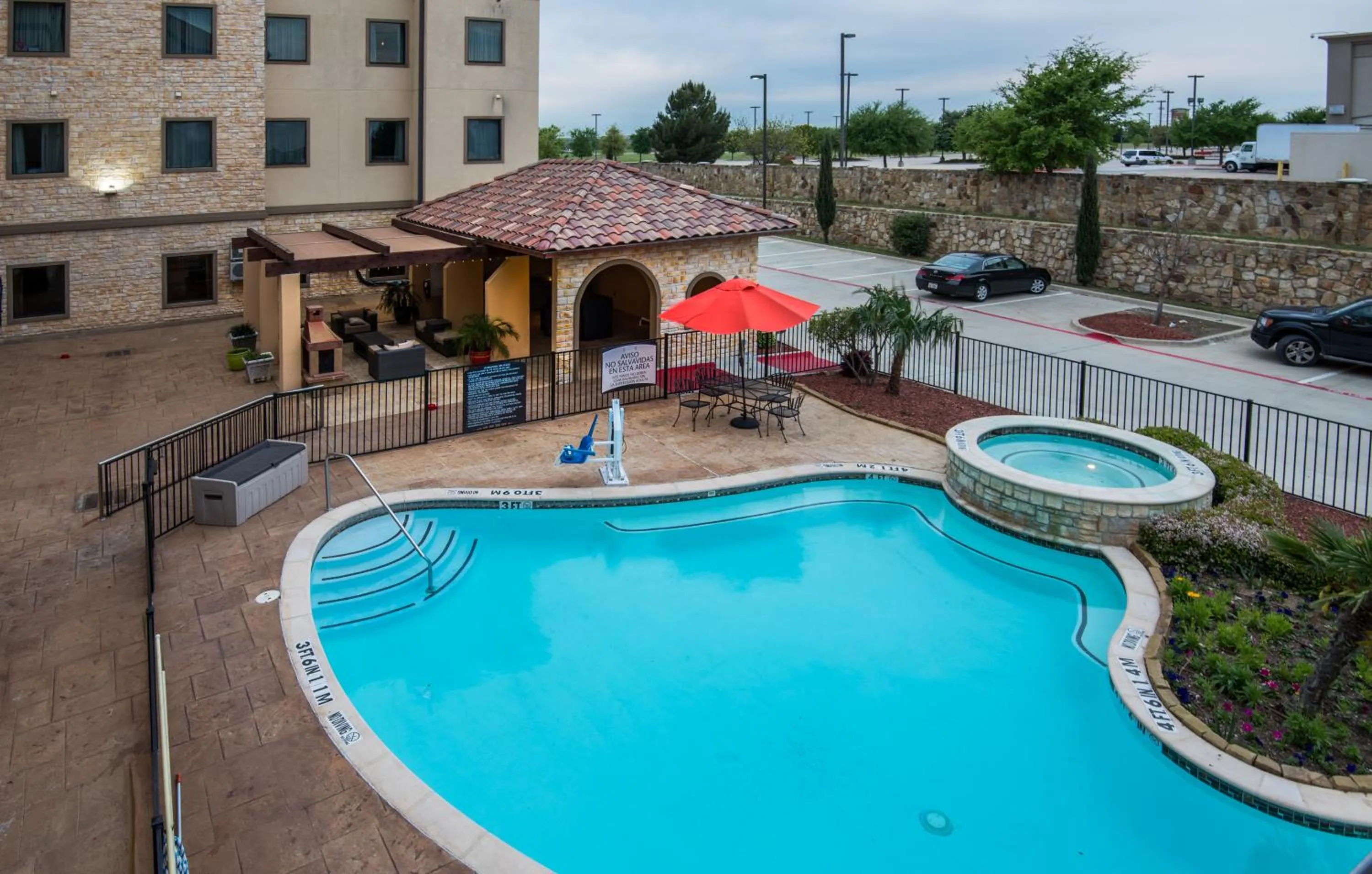 Swimming pool in Staybridge Suites DFW Airport North by IHG
