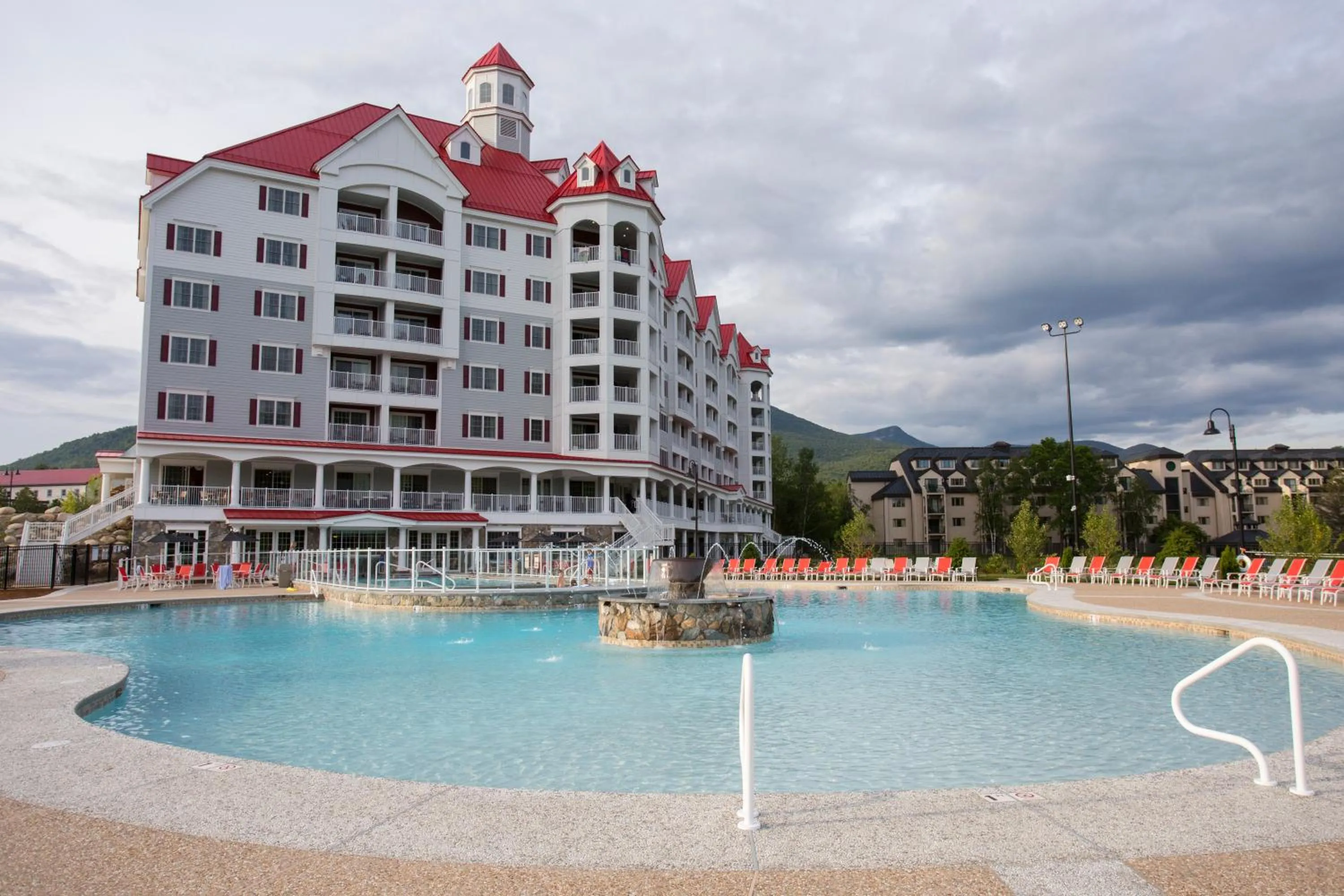 Swimming pool in RiverWalk Resort at Loon Mountain