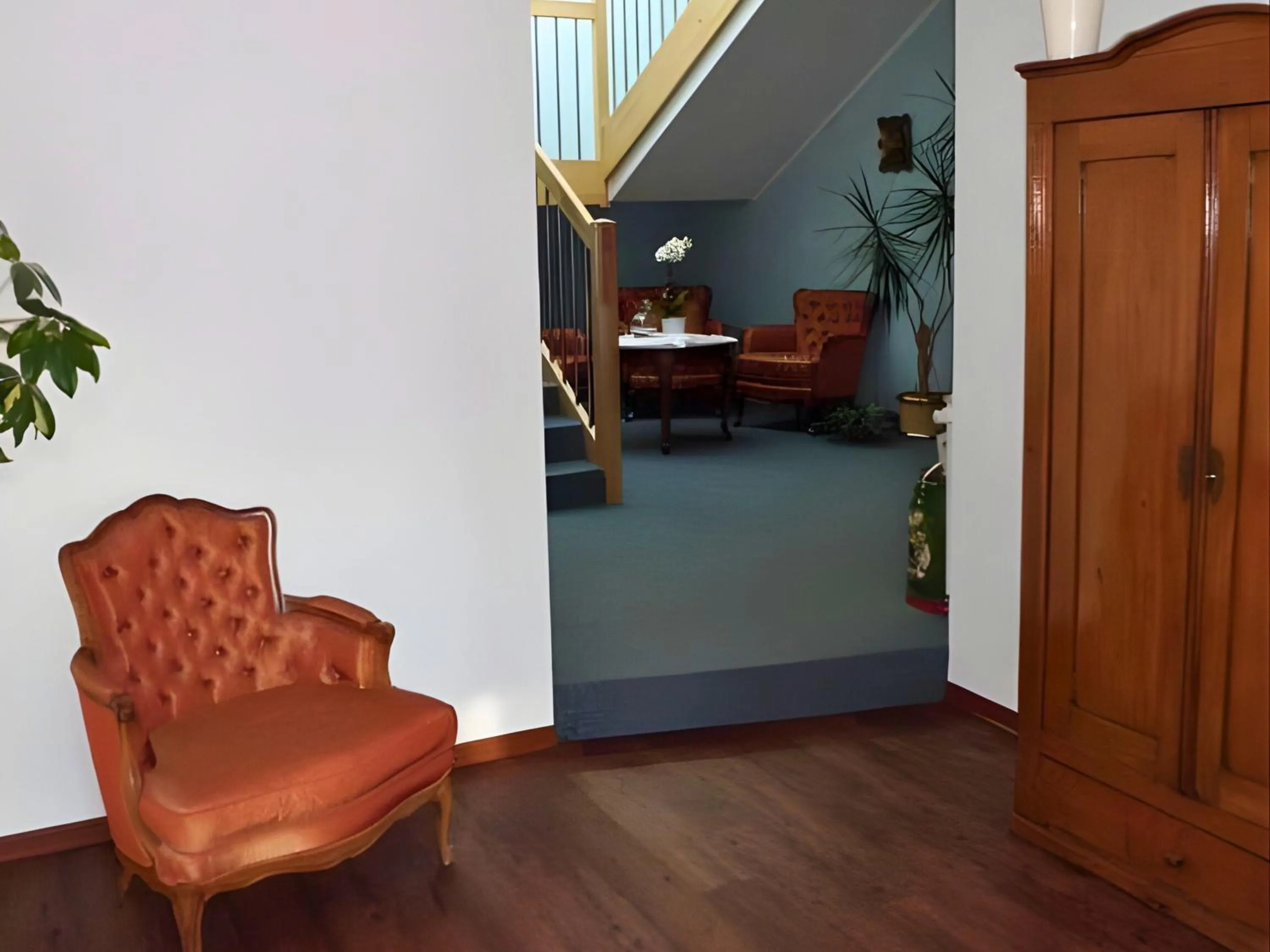 Seating area in Hotel Sarah