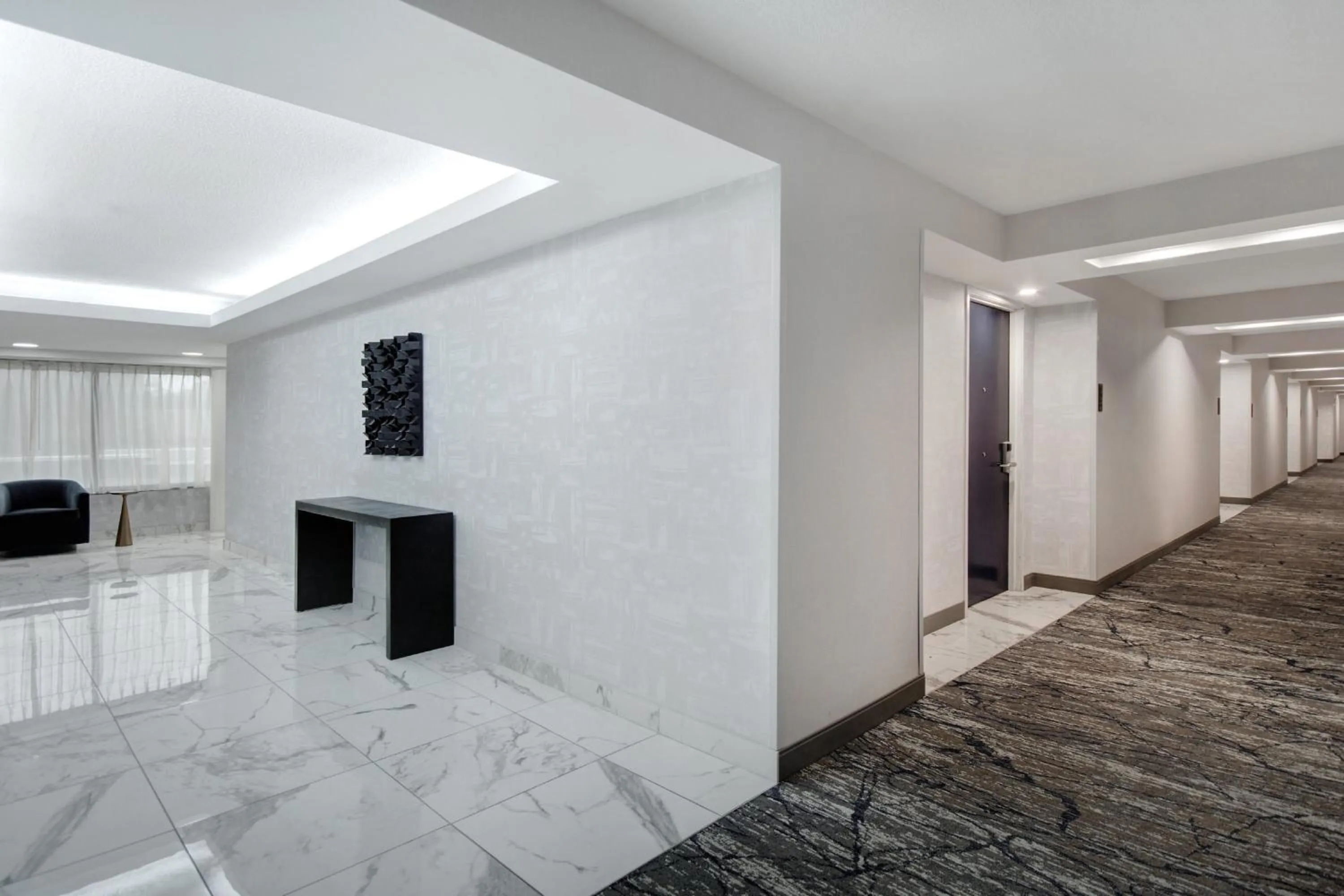 Property building in Crowne Plaza Auburn Hills by IHG