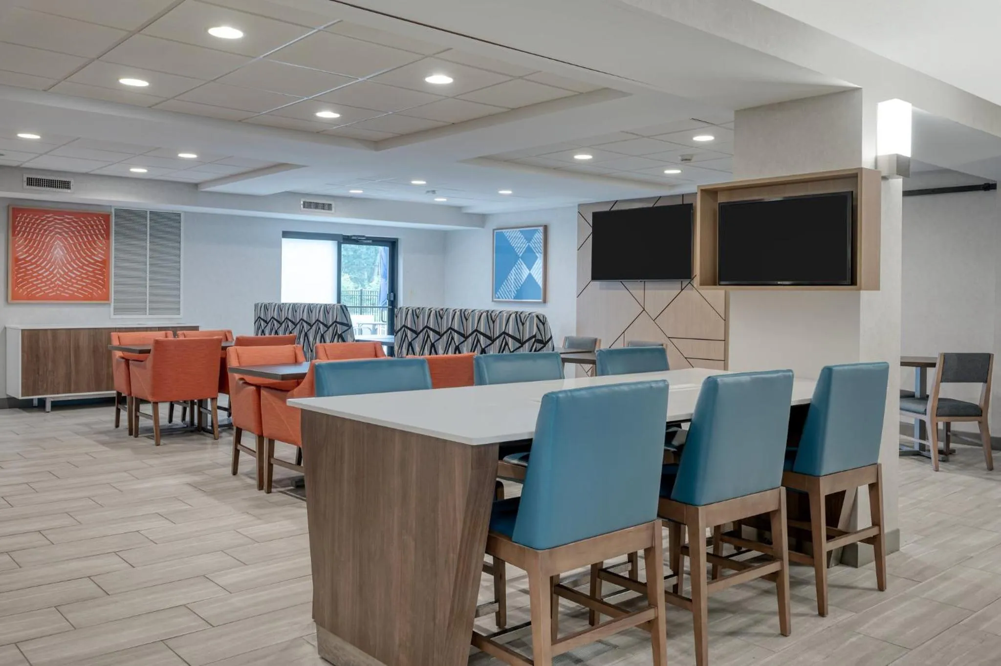 Breakfast in Holiday Inn Express & Suites Wadsworth by IHG