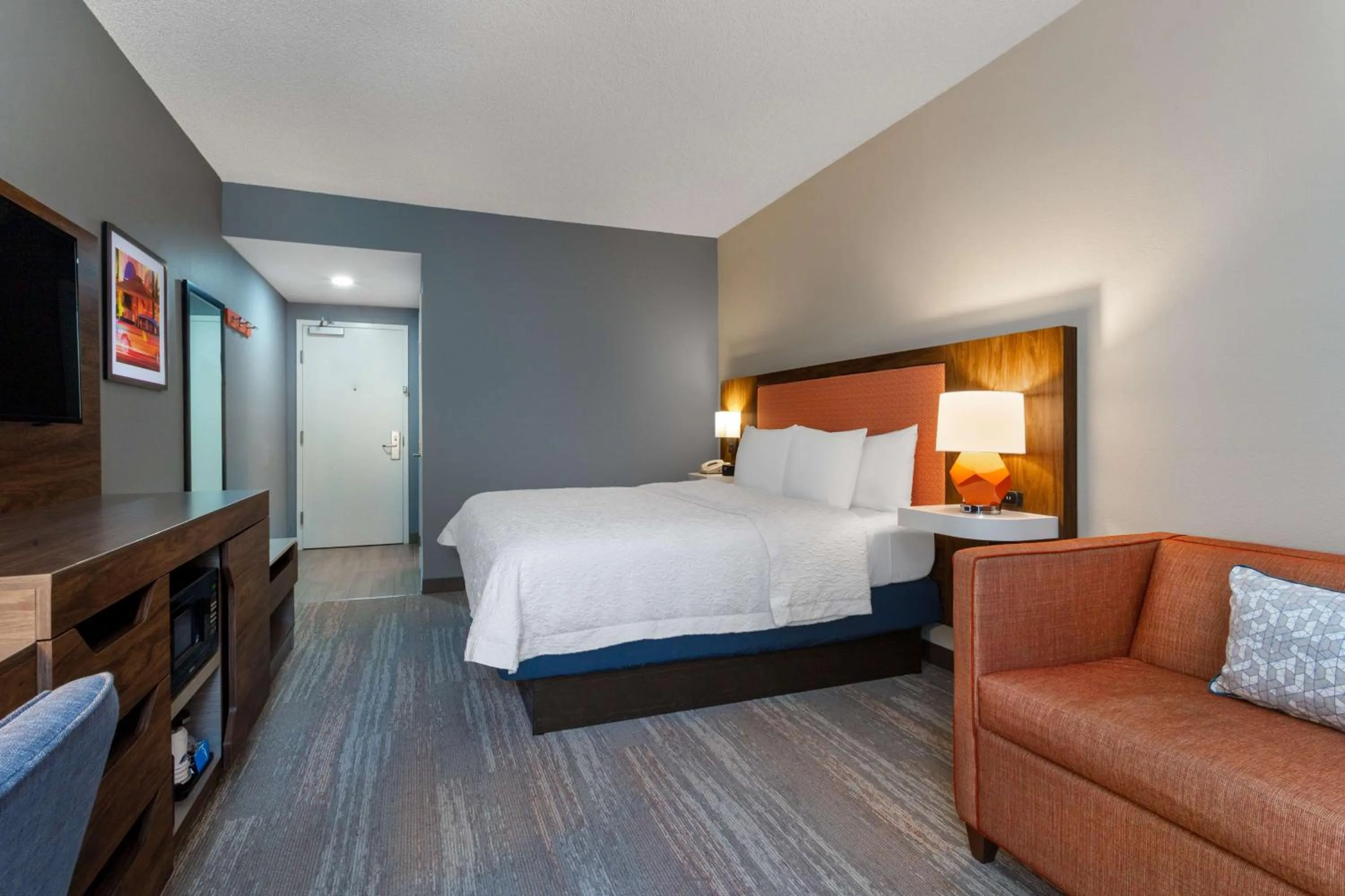 Bedroom, Bed in Hampton Inn Commercial Boulevard-Fort Lauderdale