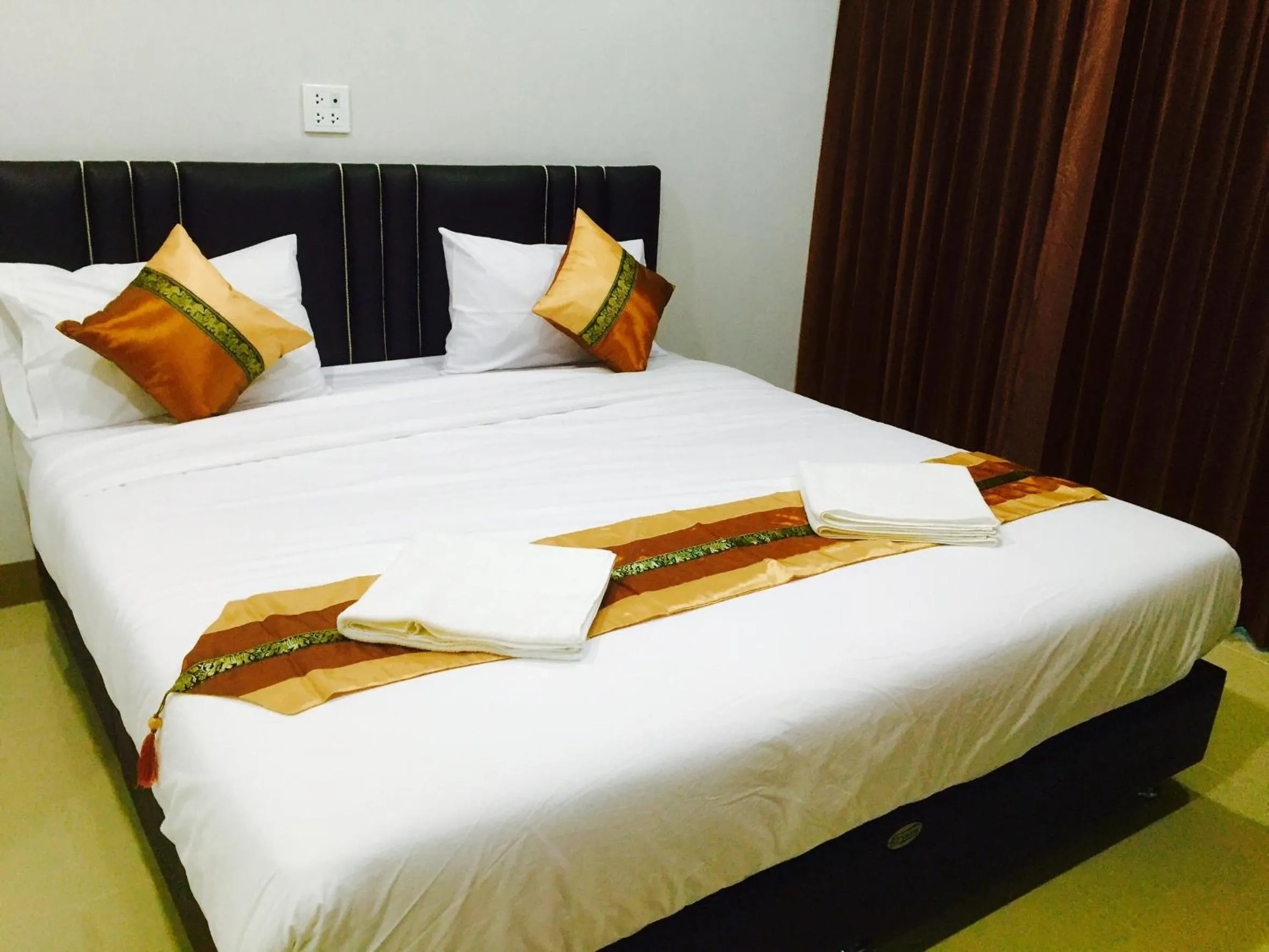 Bed in Retro Twin Home @Maesot