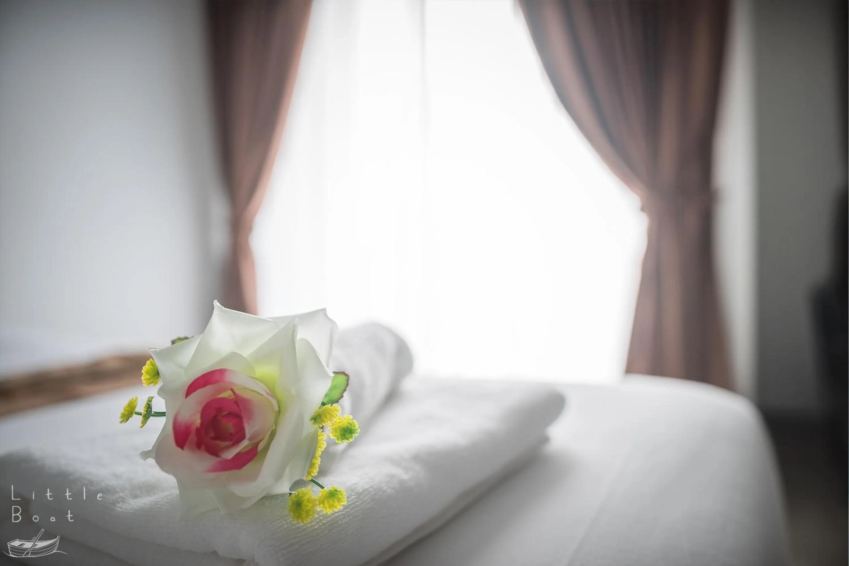 Bed in Retro Twin Home @Maesot