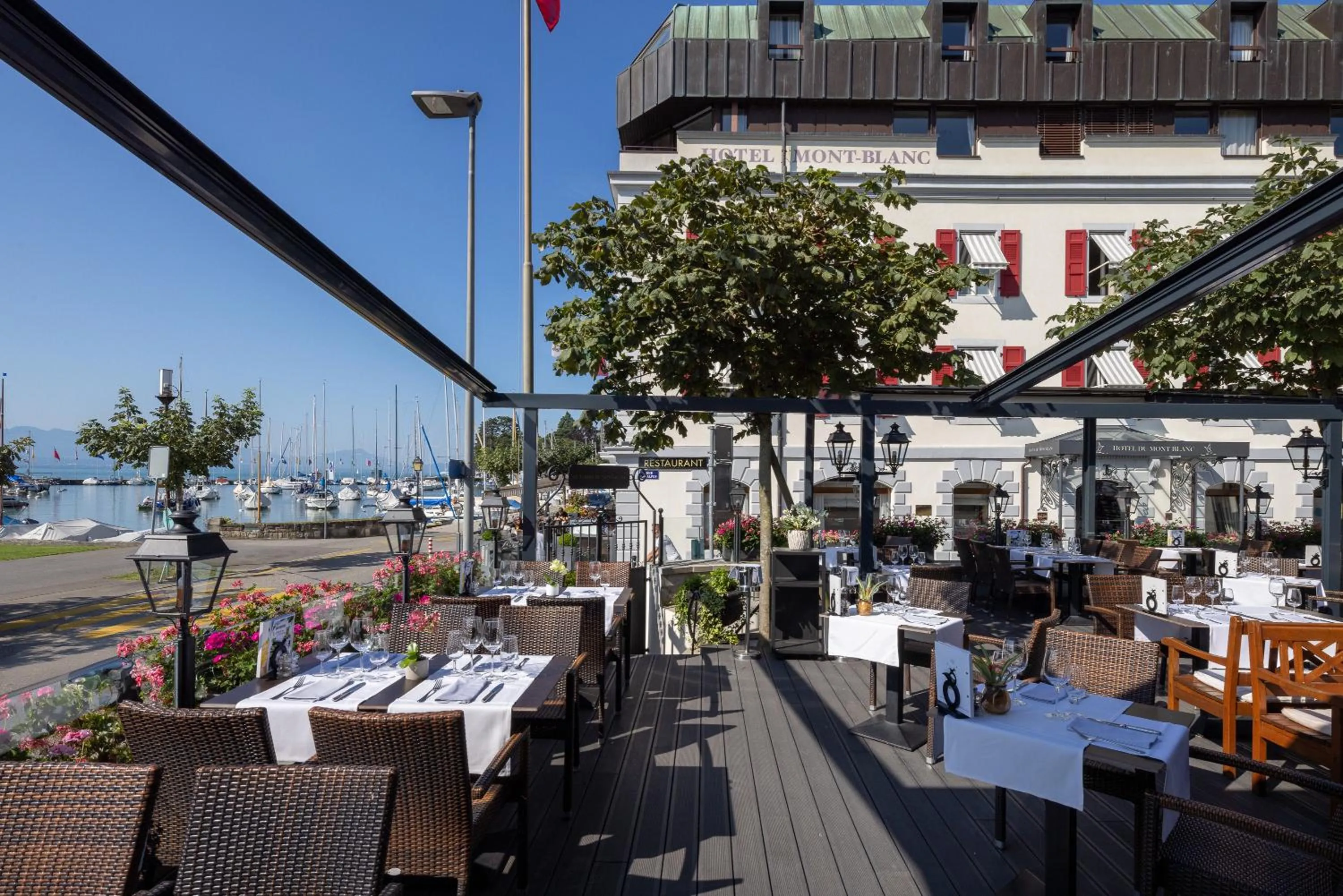 Restaurant/places to eat in Romantik Hotel Mont Blanc au Lac