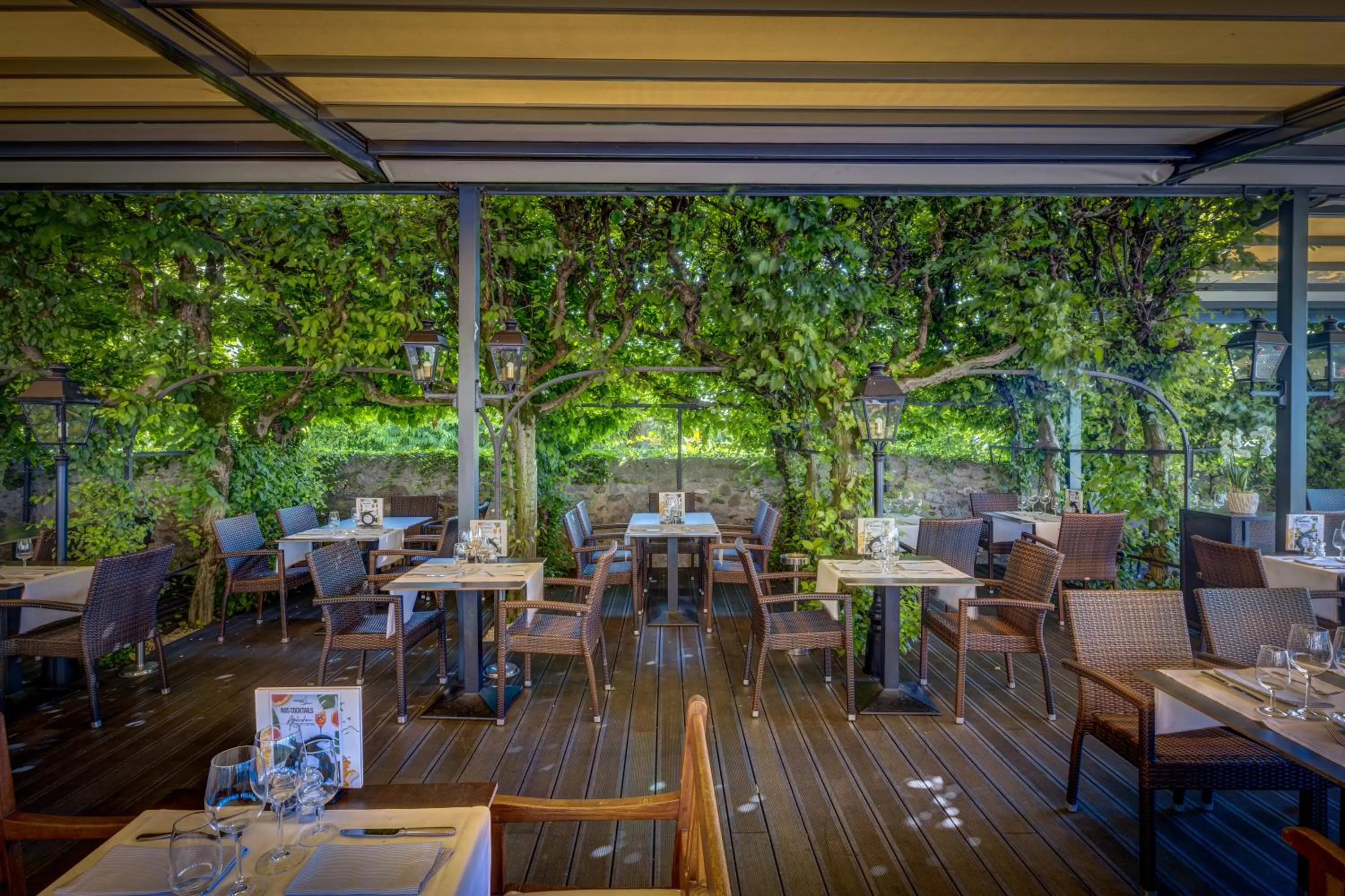 Restaurant/places to eat in Romantik Hotel Mont Blanc au Lac