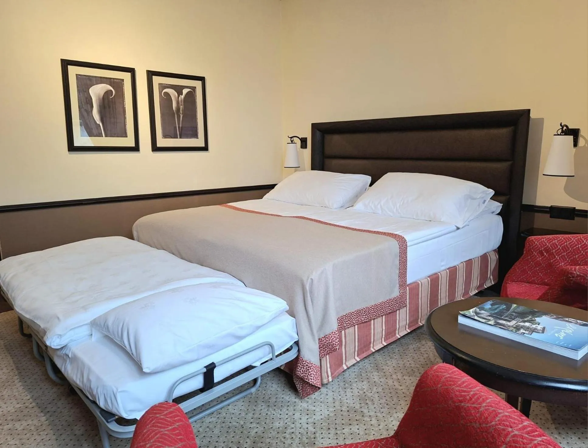 Bedroom, Bed in Romantik Hotel Mont Blanc au Lac