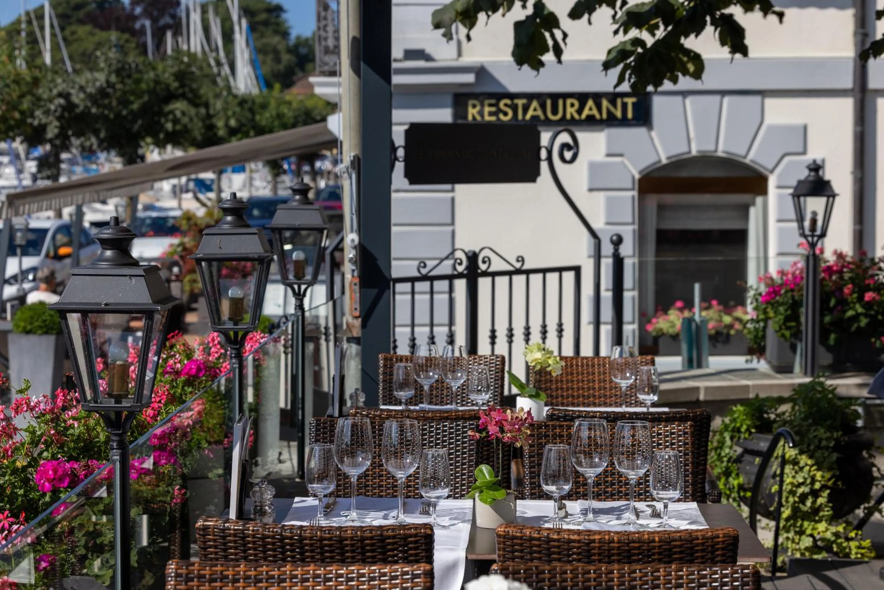 Restaurant/places to eat in Romantik Hotel Mont Blanc au Lac