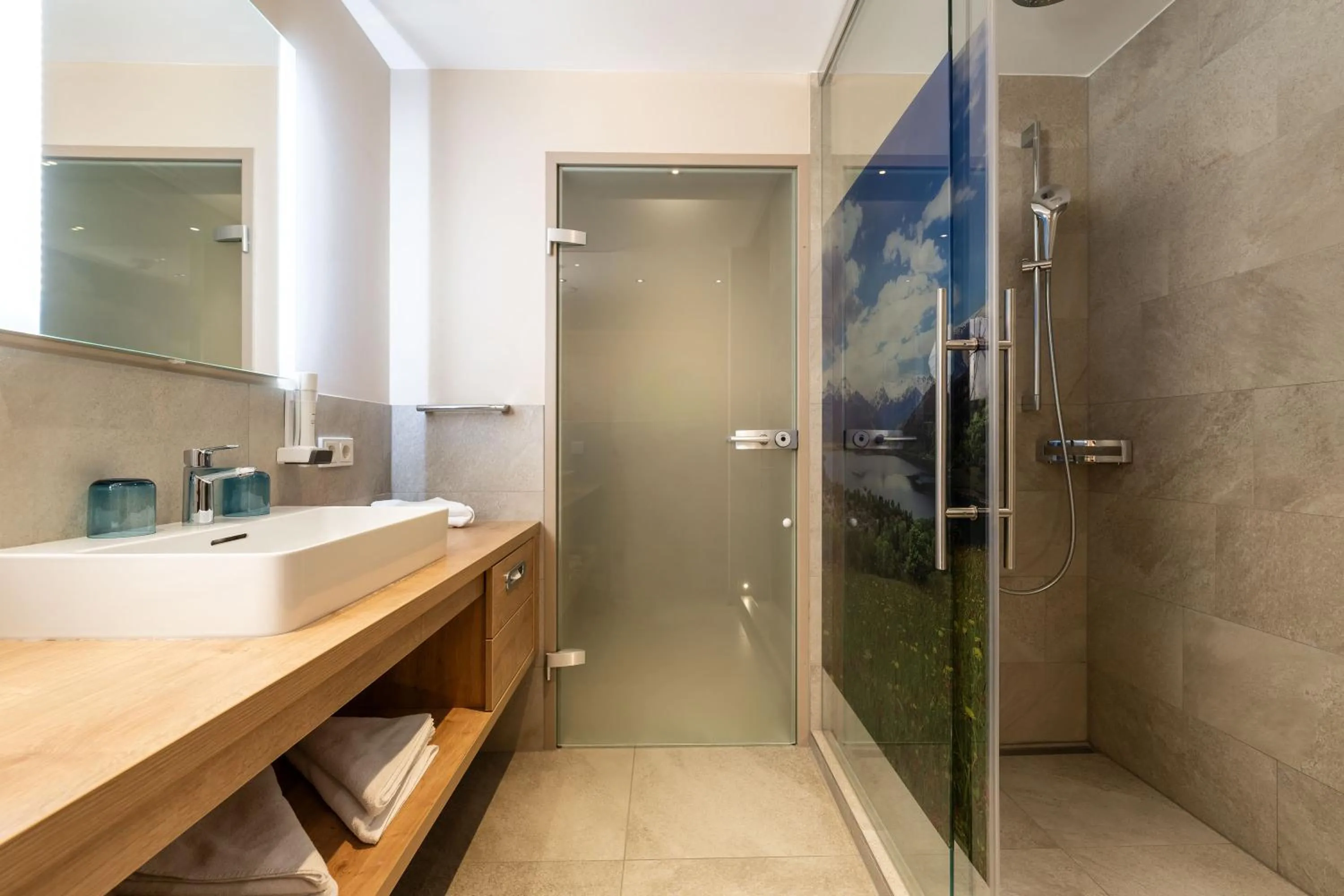 Bathroom in Hotel zum Hirschen Zell am See