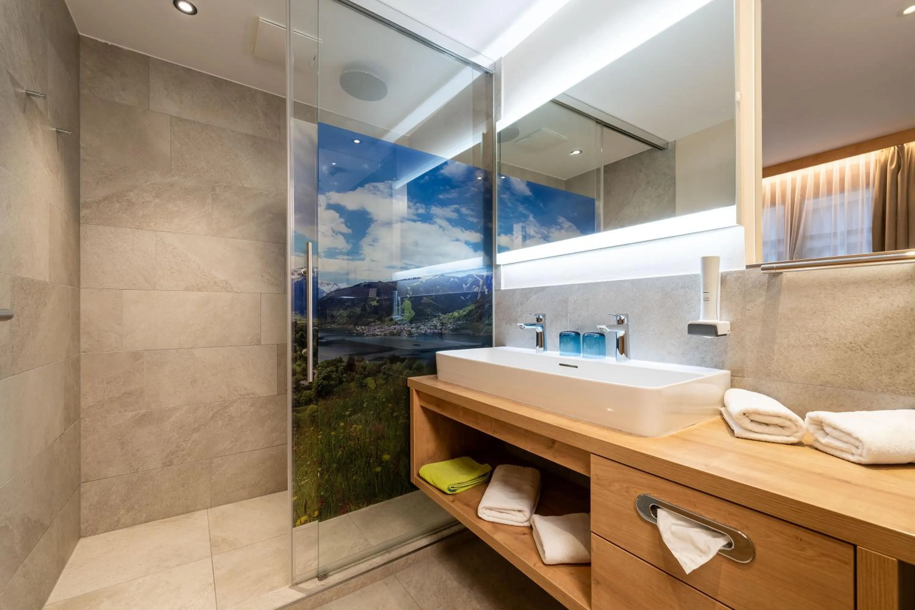 Bathroom in Hotel zum Hirschen Zell am See
