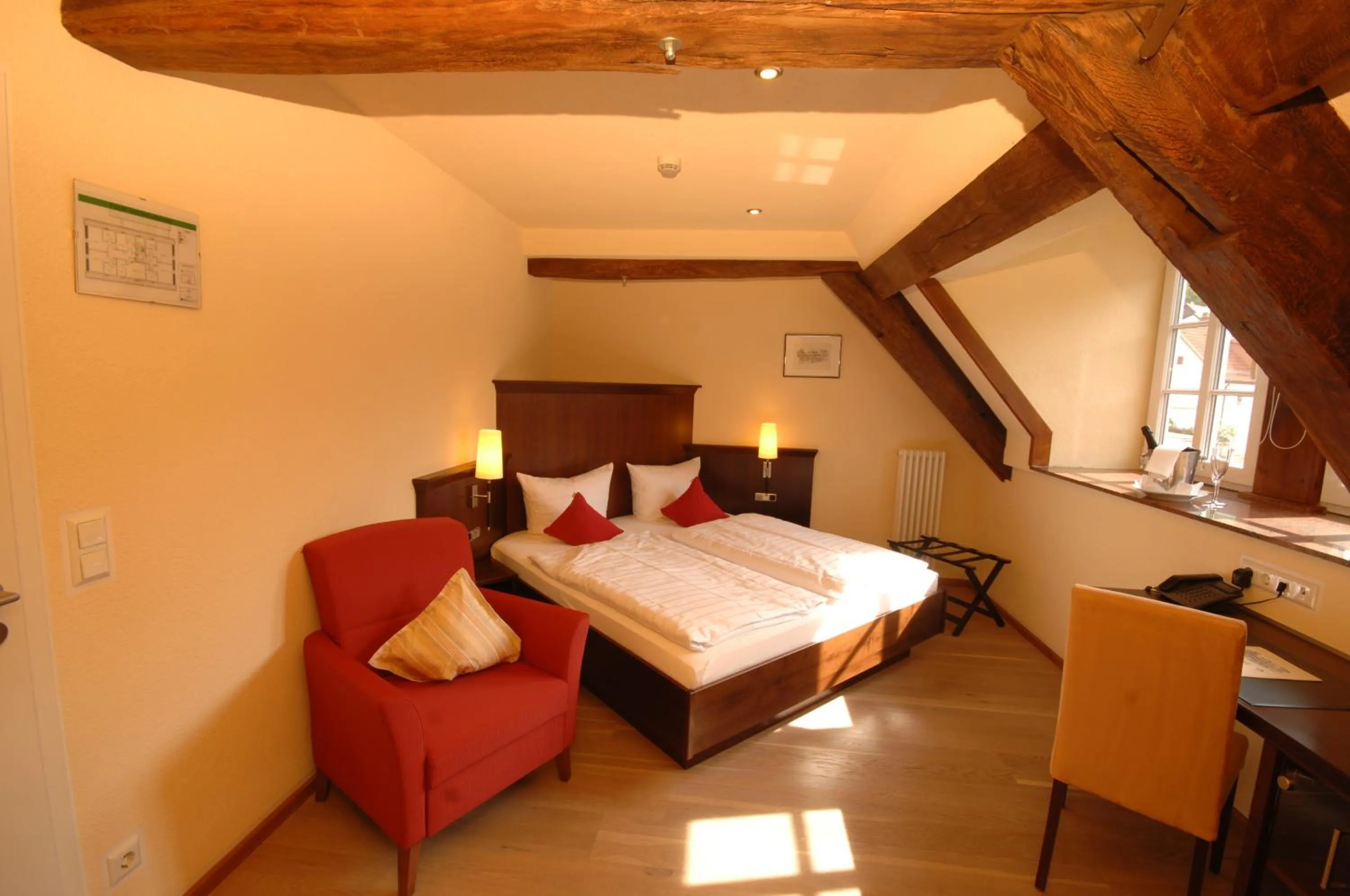 Day, Bed in Hotel Restaurant Ölmühle