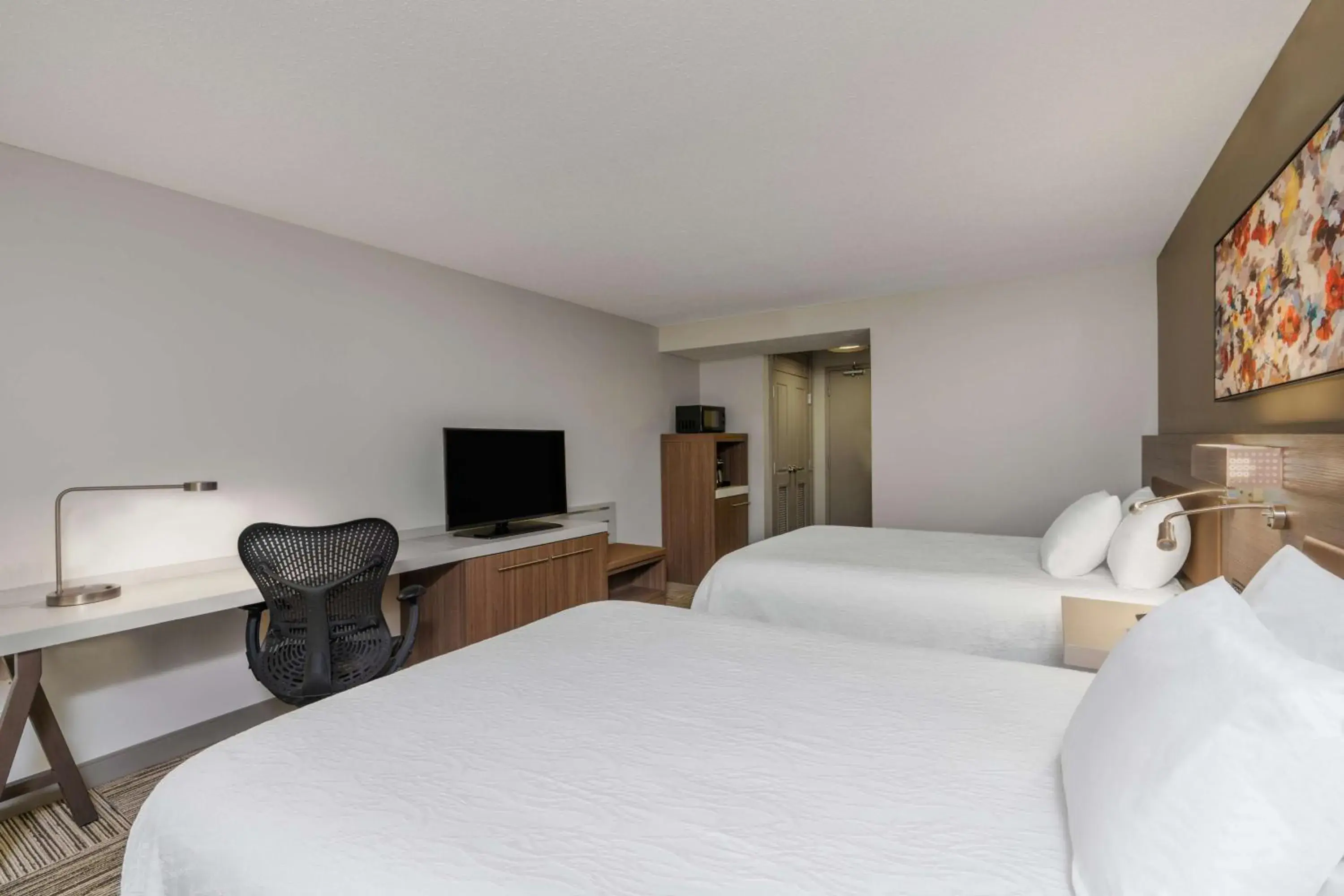 Premium Queen Room with Two Queen Beds in Hilton Garden Inn Syracuse Premium Queen Room with Two Queen Beds in Hilton Garden Inn Syracuse