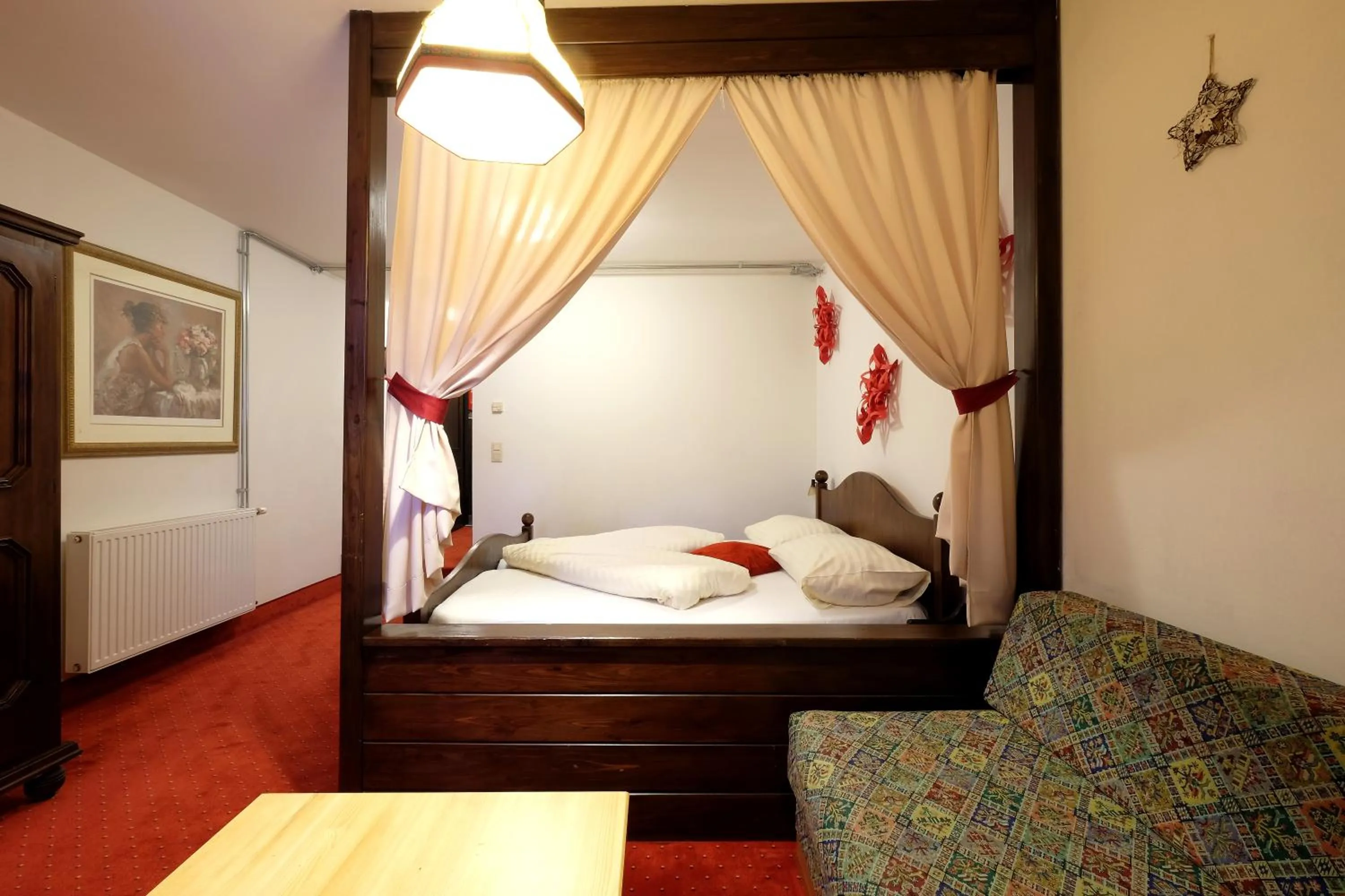 Bed in Alpenhotel Marcius