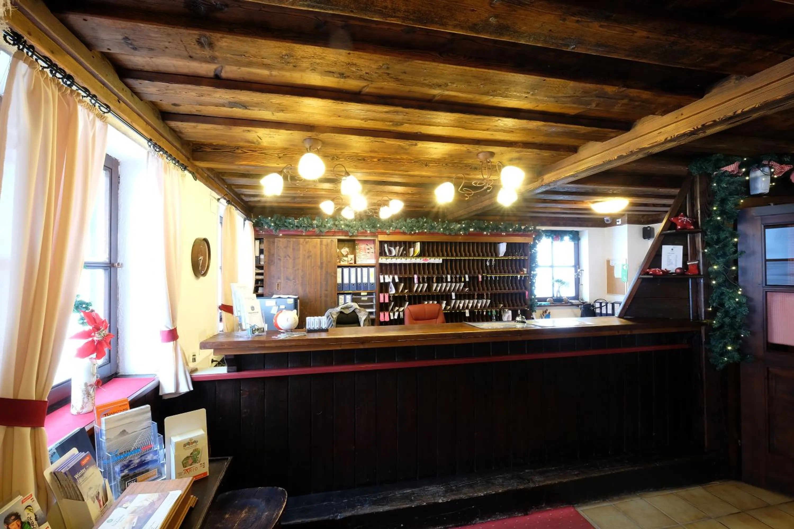 Lobby or reception in Alpenhotel Marcius