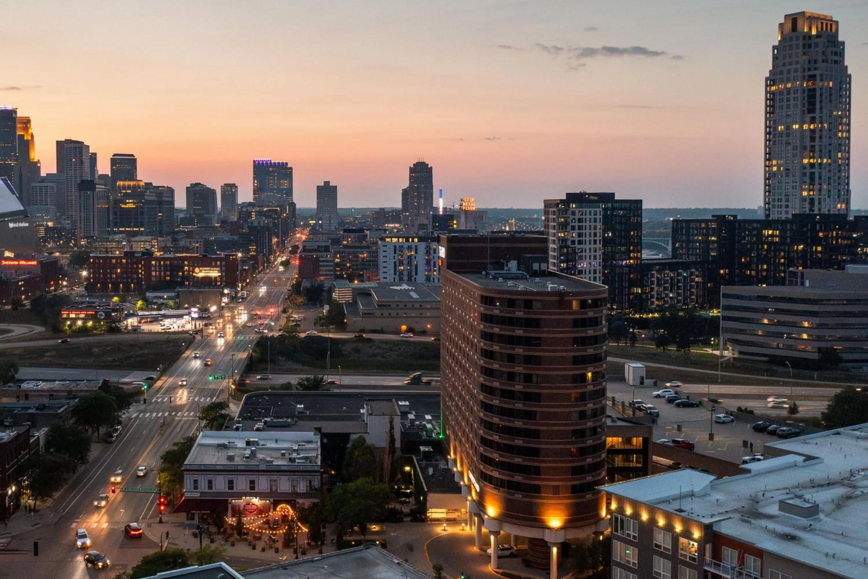 Property building in Courtyard by Marriott Minneapolis Downtown