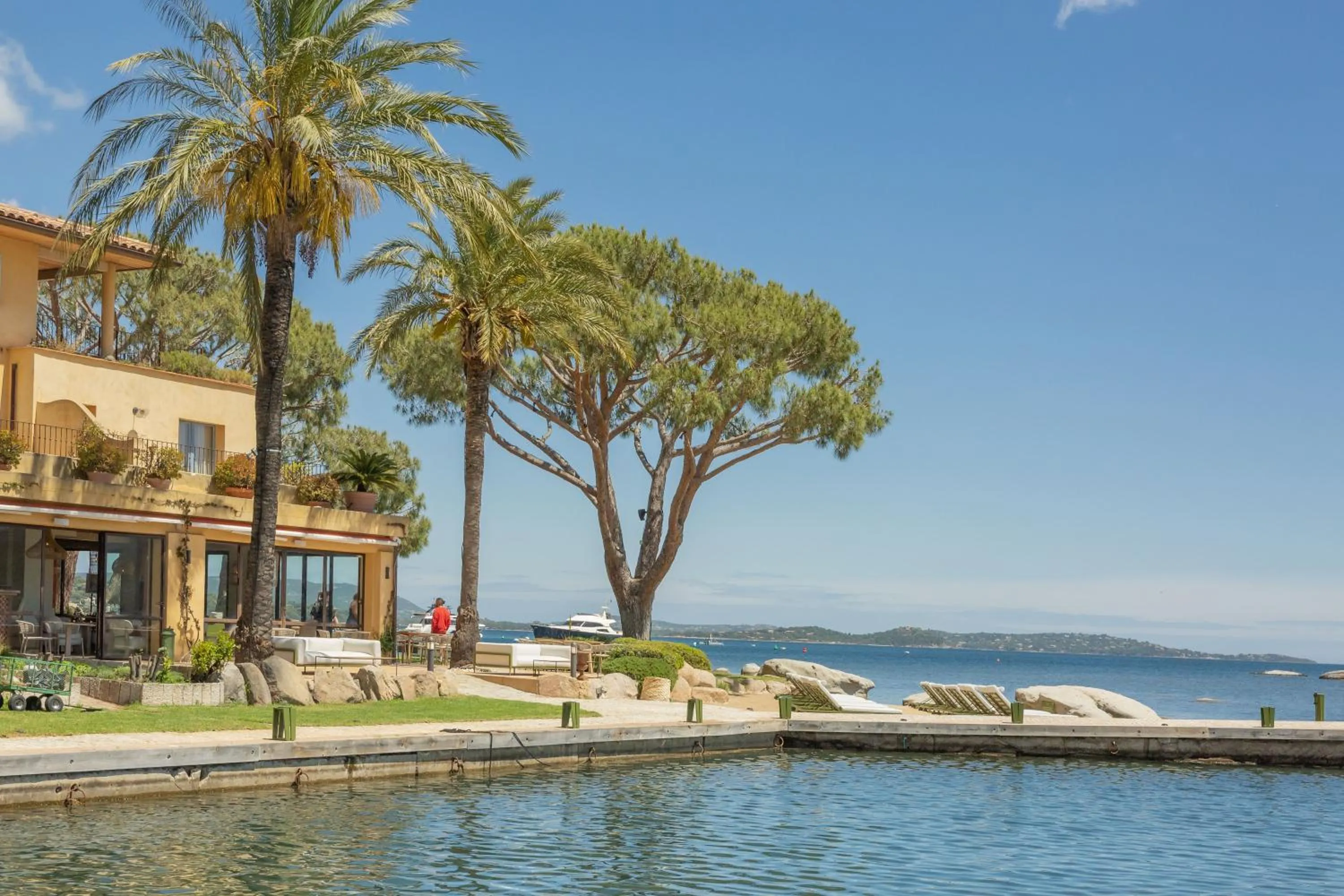 Garden in Casa Santini x Roc Seven