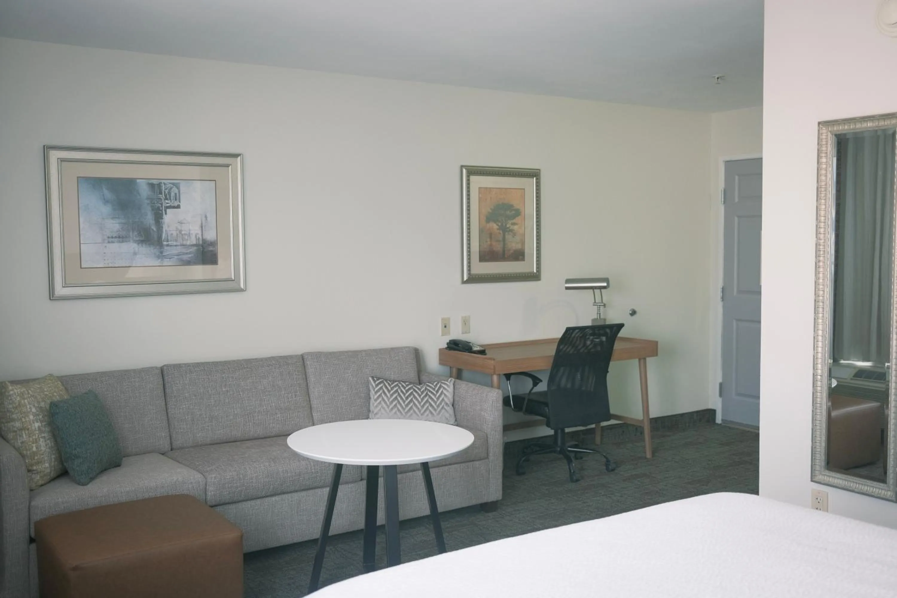 Photo of the whole room in Staybridge Suites Austin Airport by IHG