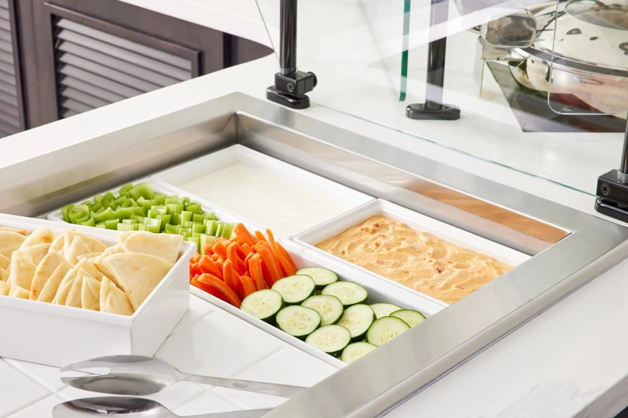 Restaurant/places to eat in Staybridge Suites Austin Airport by IHG