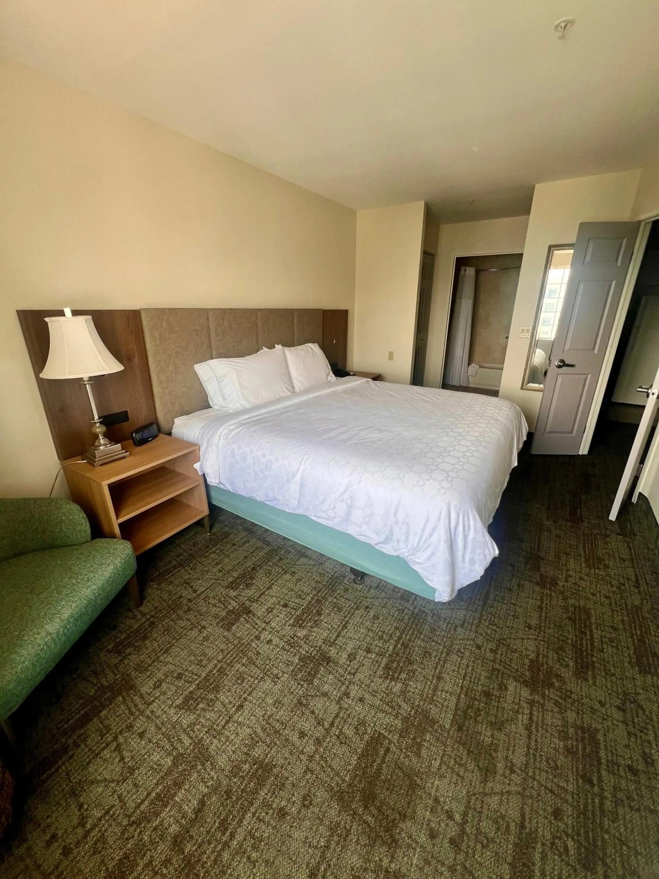 Bed in Staybridge Suites Austin Airport by IHG