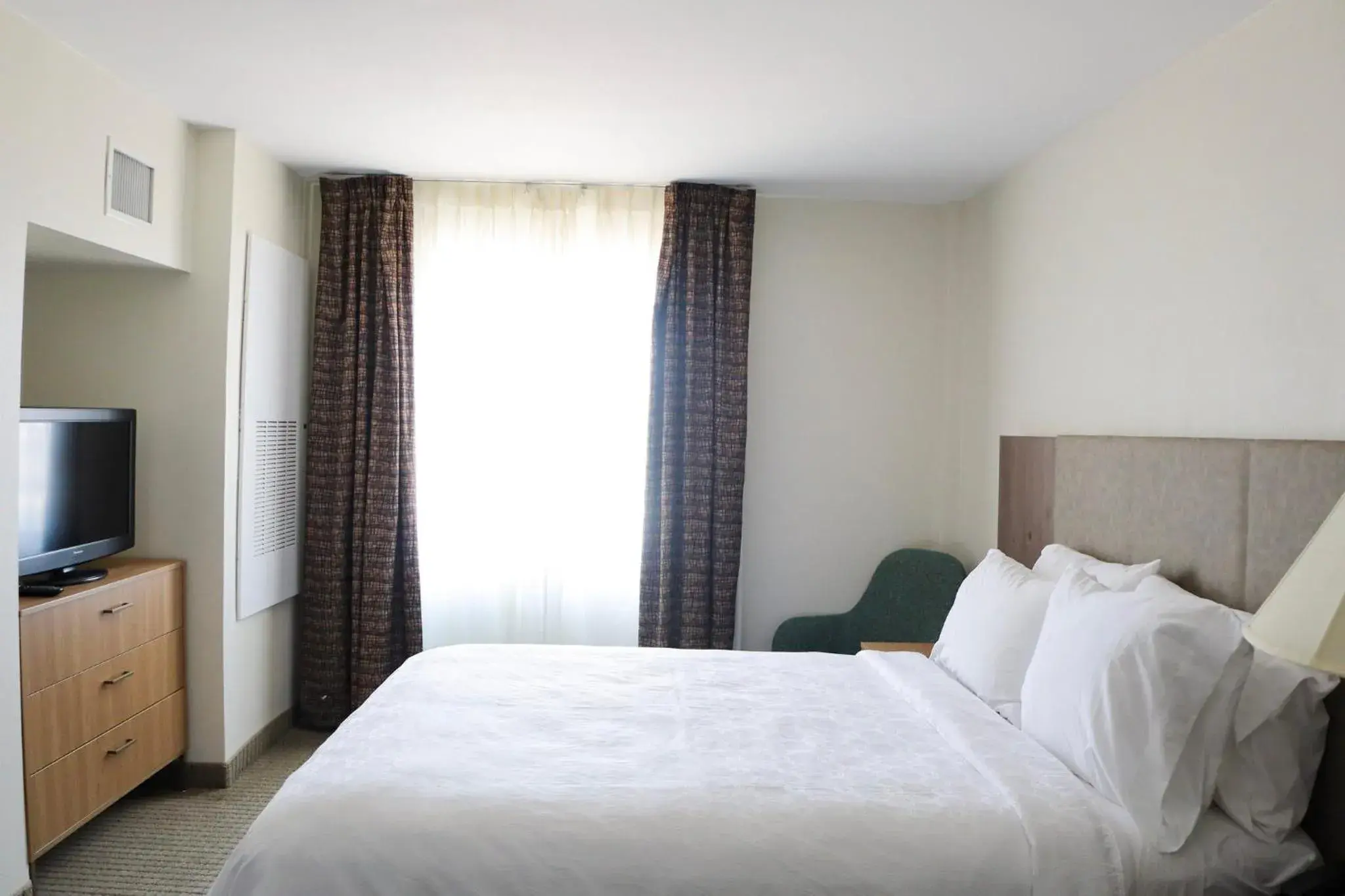 Two-Bedroom Suite - Disability Access in Staybridge Suites Austin Airport by IHG Two-Bedroom Suite - Disability Access in Staybridge Suites Austin Airport by IHG