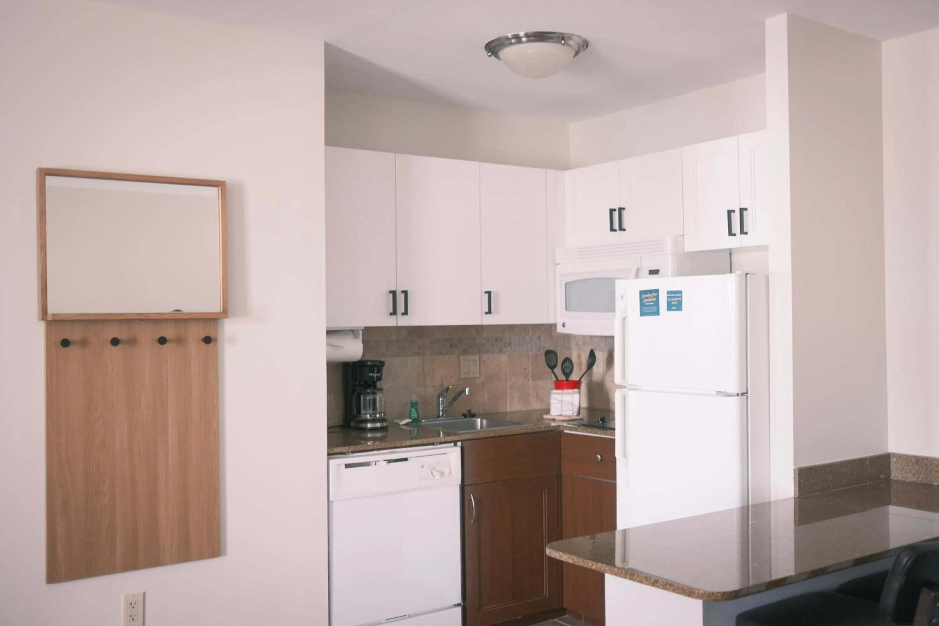 Kitchen or kitchenette in Staybridge Suites Austin Airport by IHG