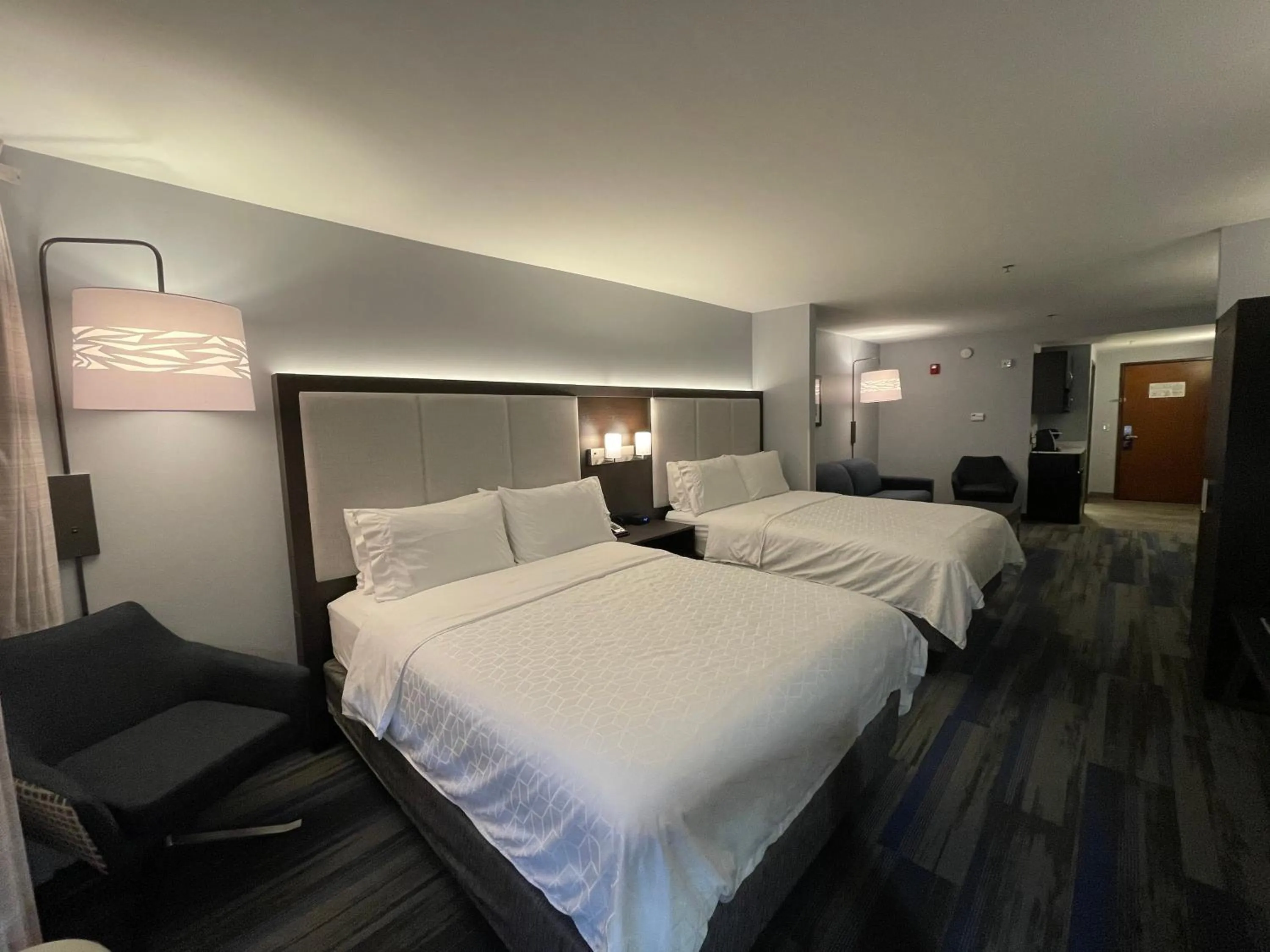 Photo of the whole room, Bed in Holiday Inn Express & Suites Columbia - East Elkridge, Jessup an IHG Hotel