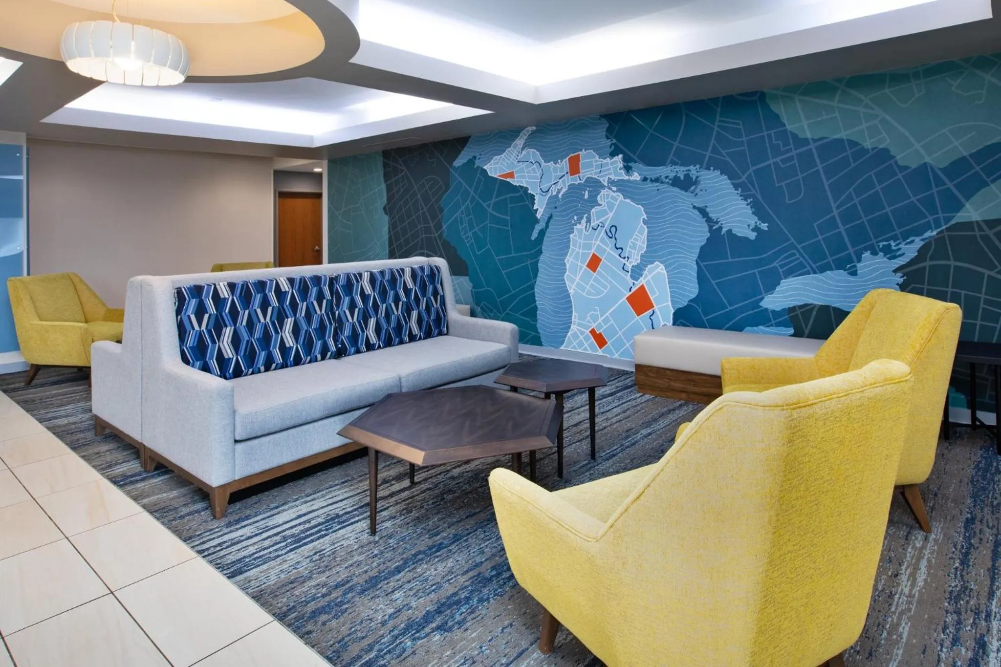 Property building in Holiday Inn Express Hotel & Suites Auburn Hills by IHG