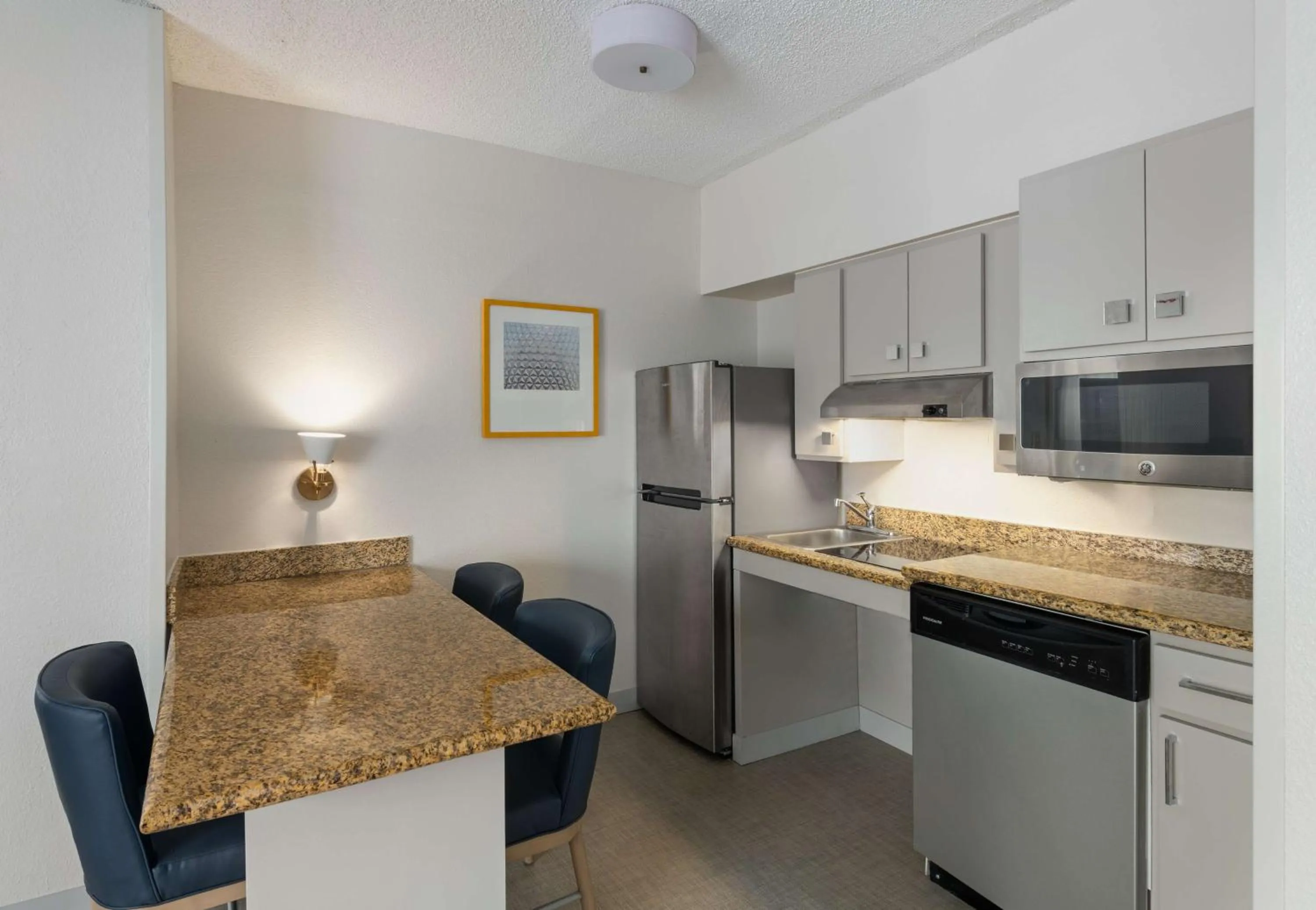 Kitchen or kitchenette in Homewood Suites by Hilton Lake Mary Orlando North