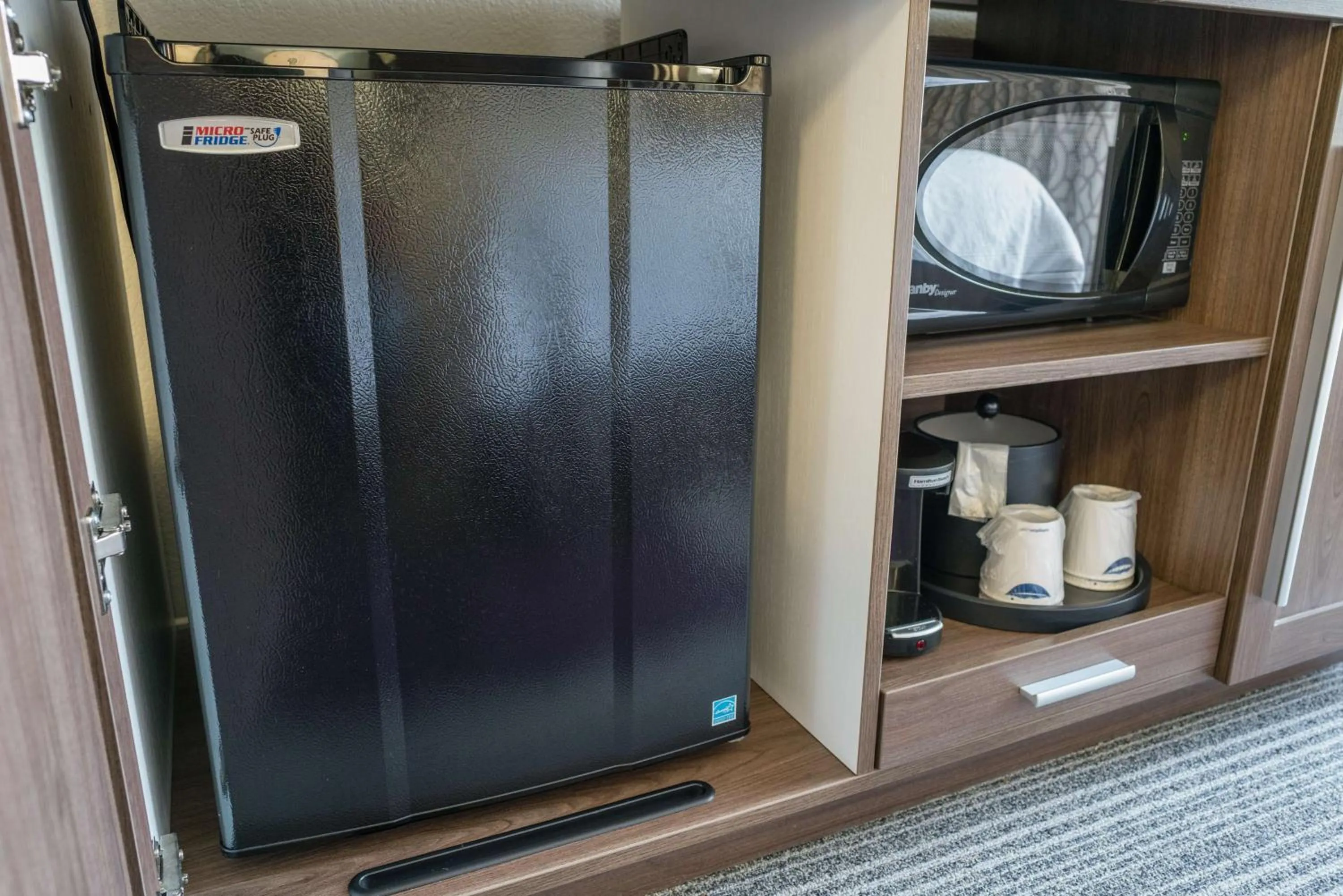 Photo of the whole room in Hampton Inn Livermore