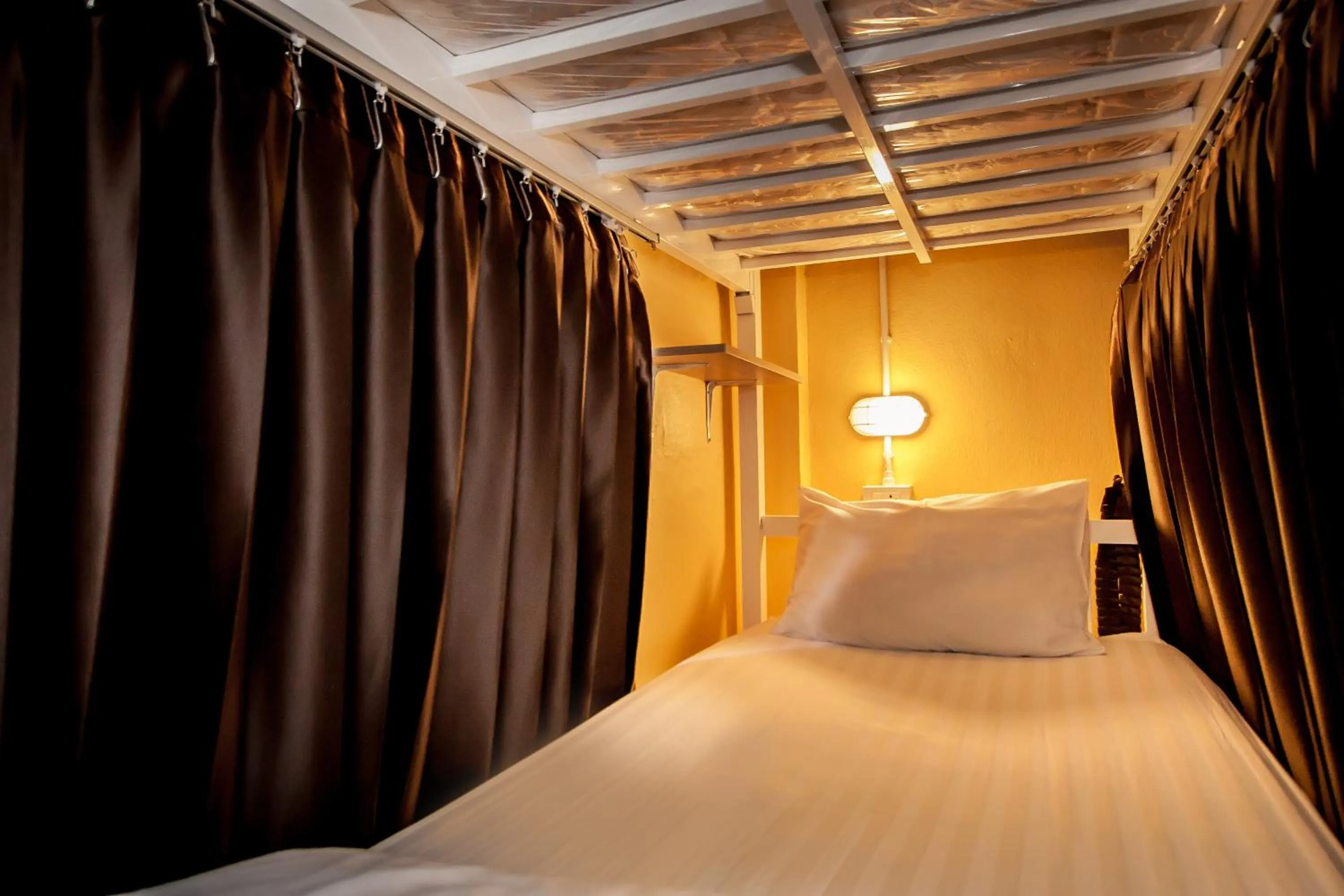 Bed in Thai Thai Hostel